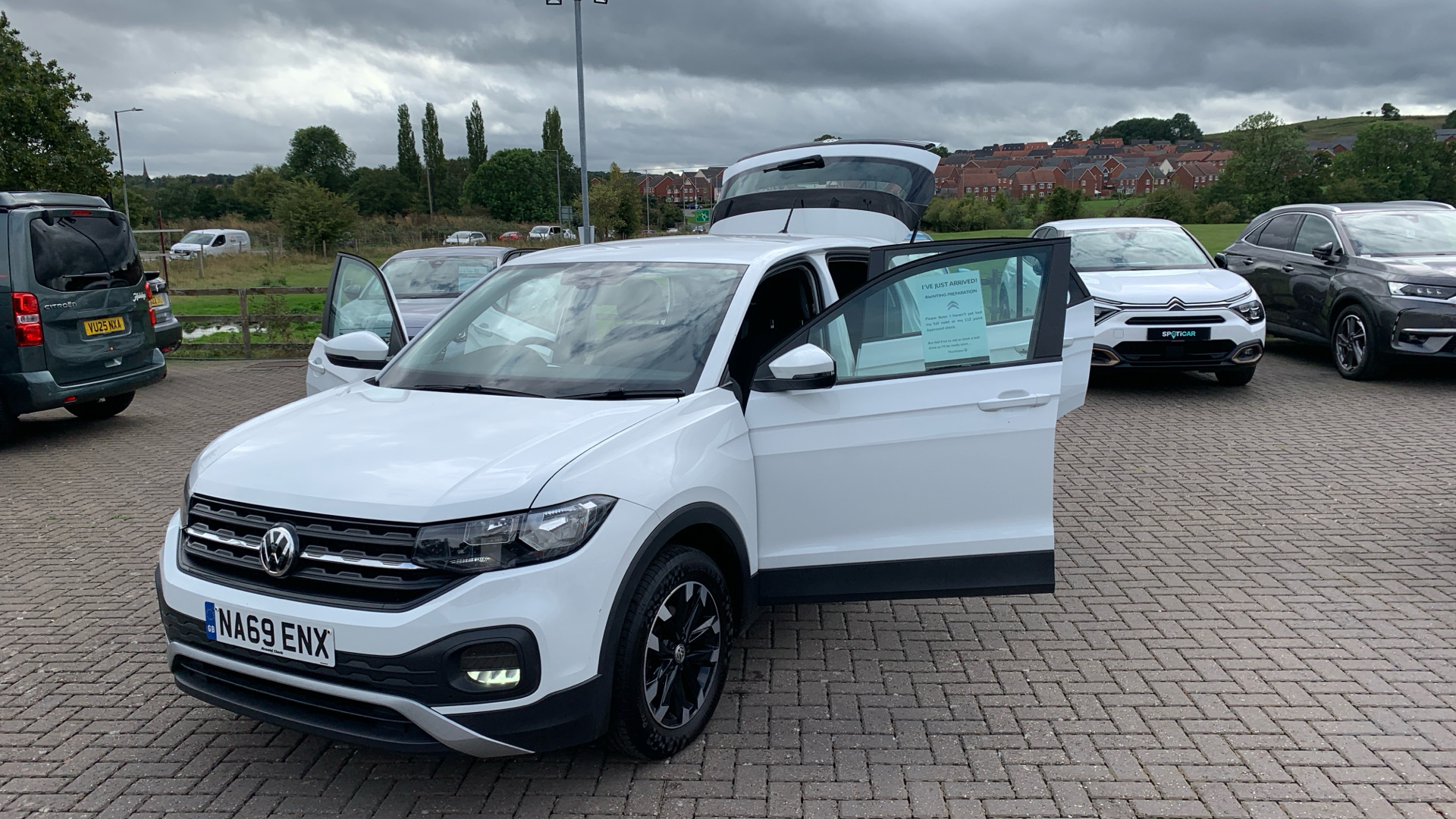 car image