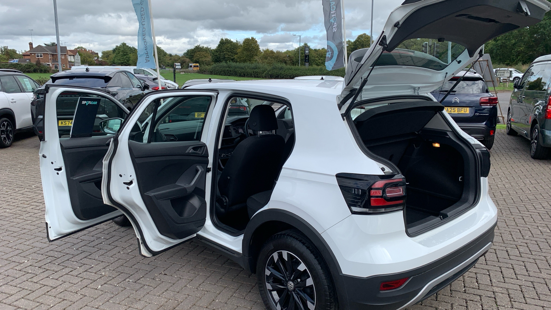 car image