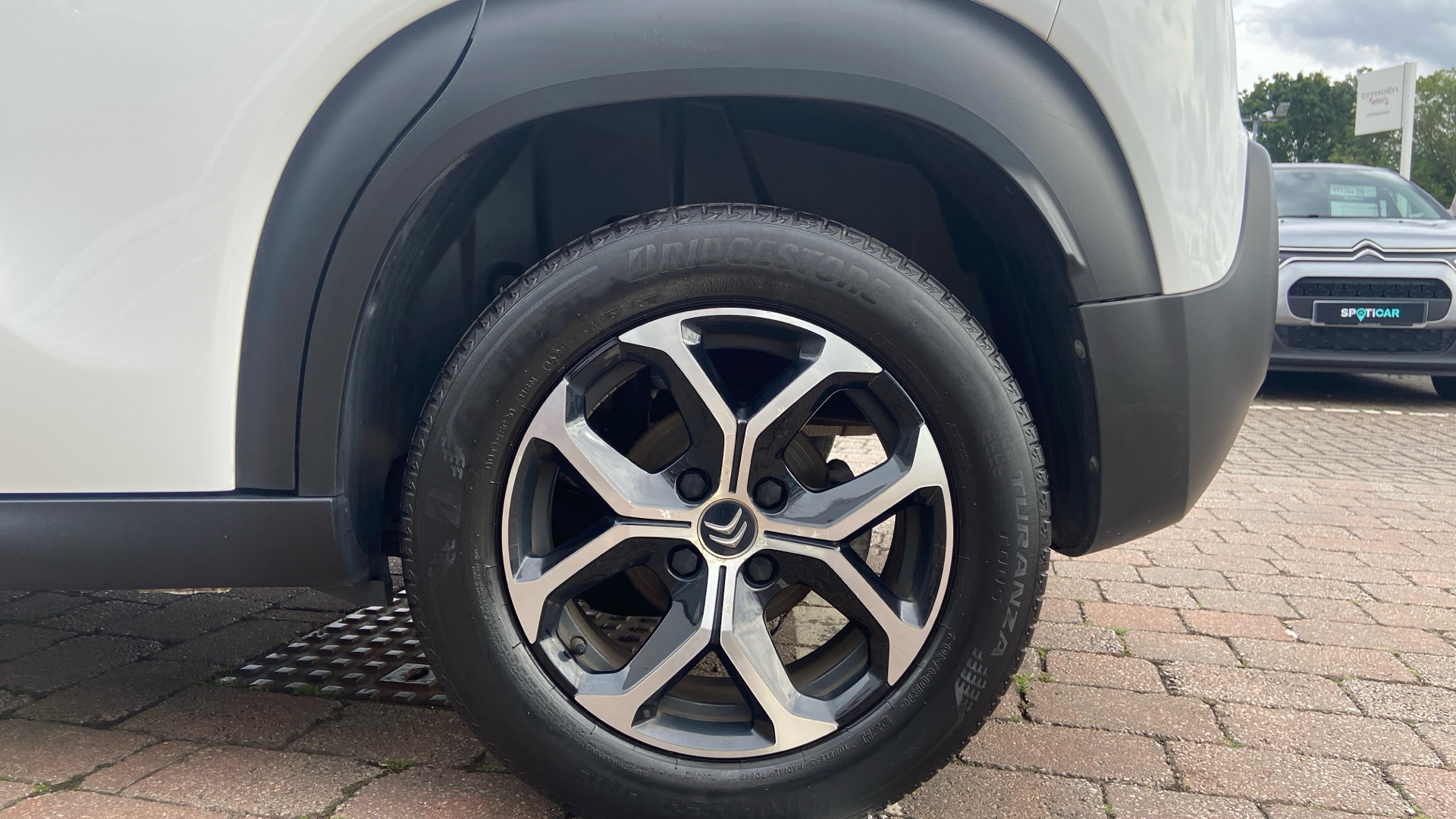 car image