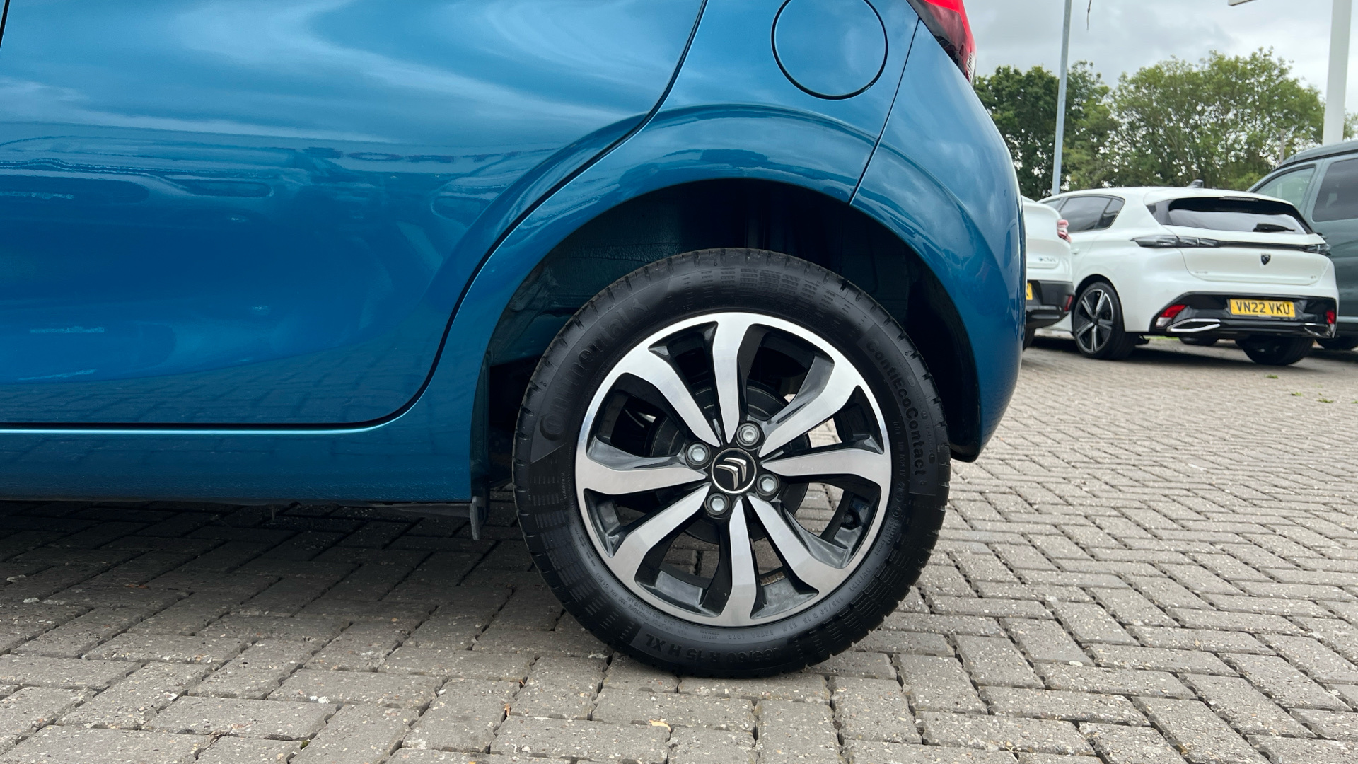 car image