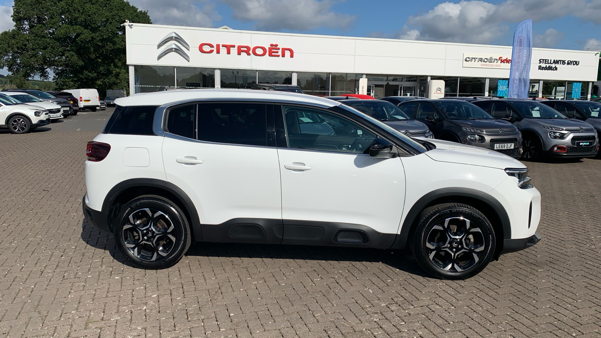 car image