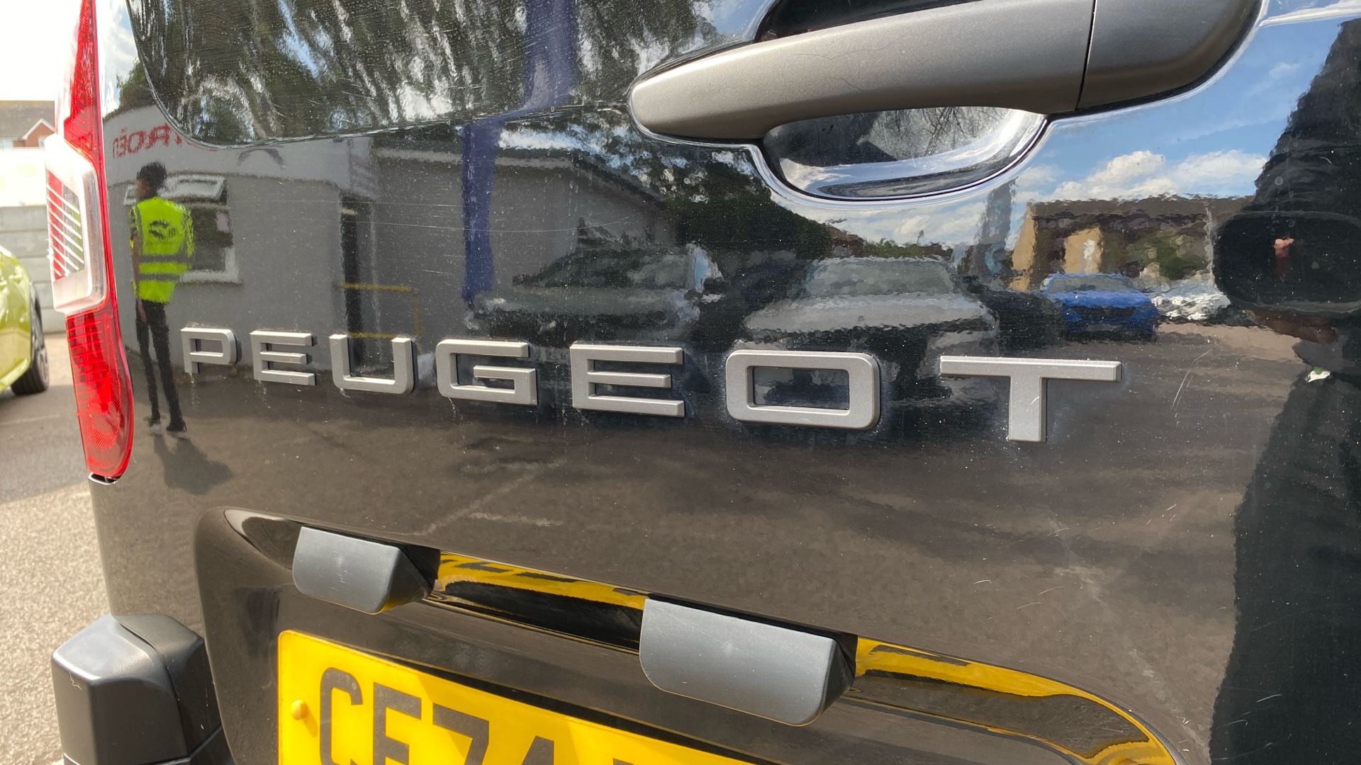 car image