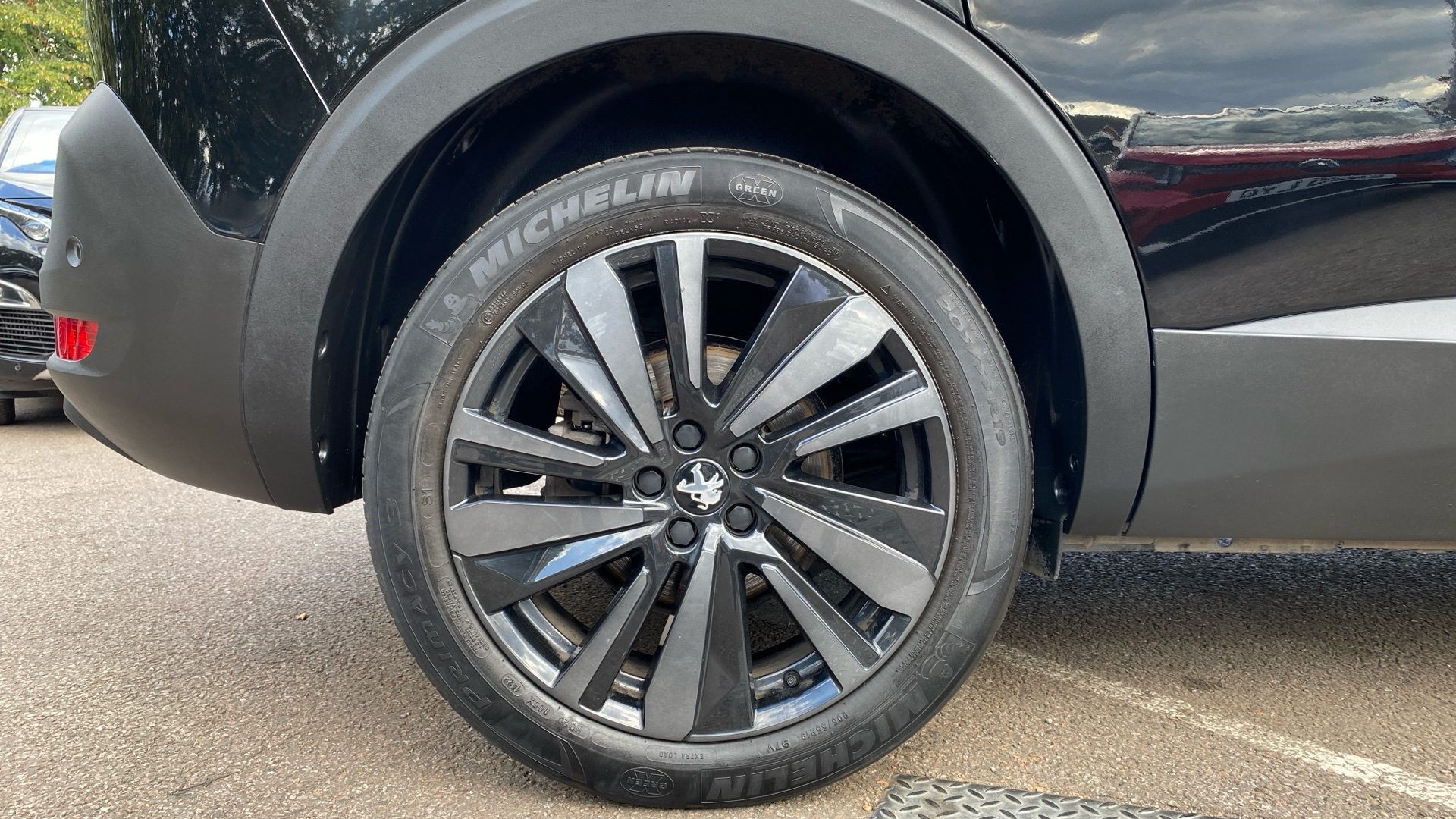 car image