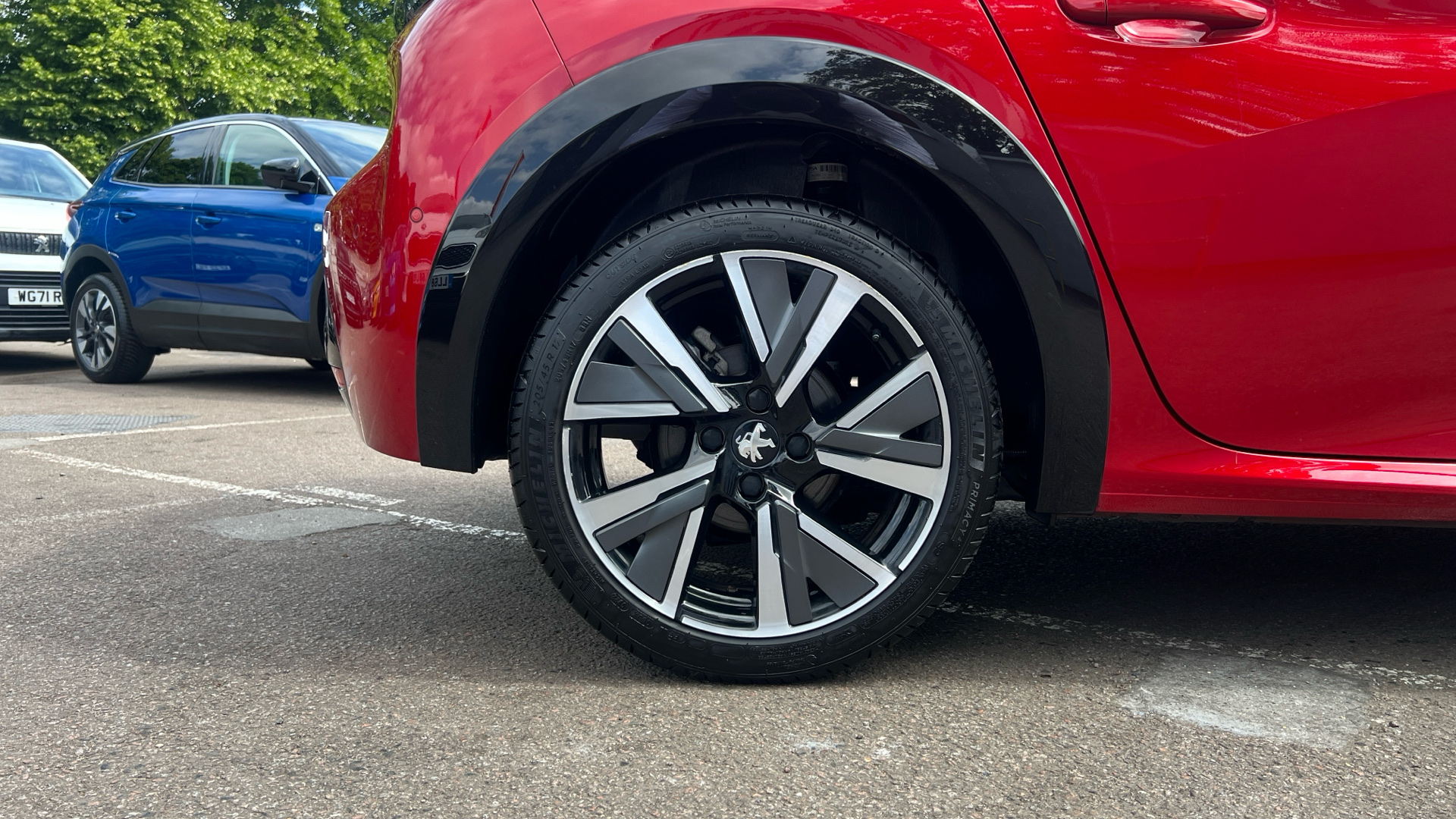 car image