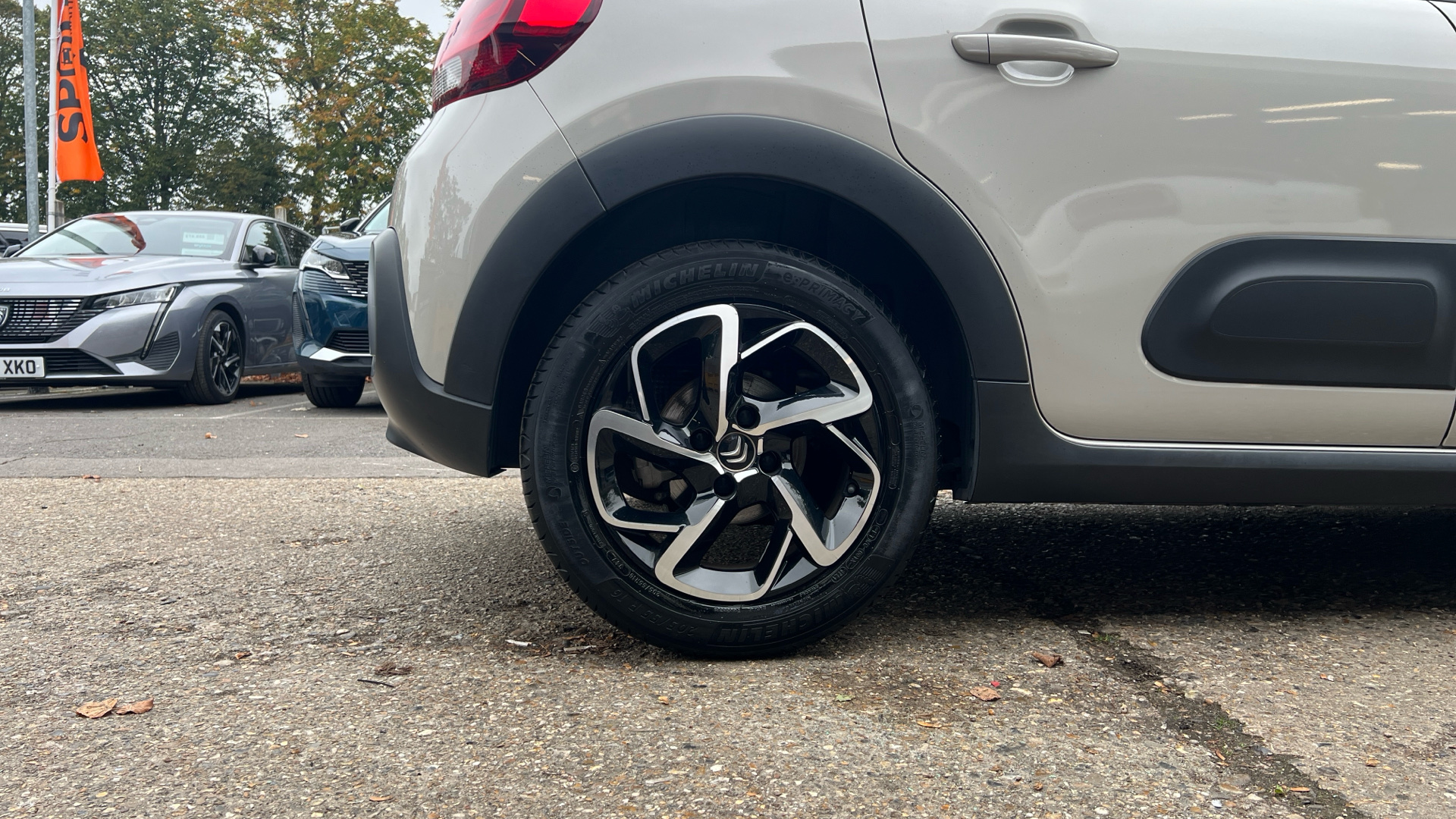 car image
