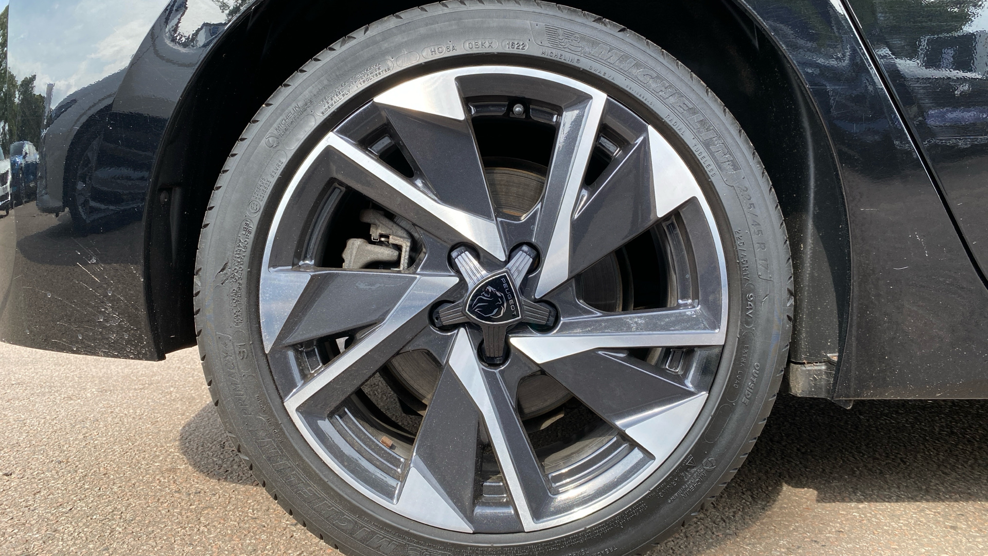 car image