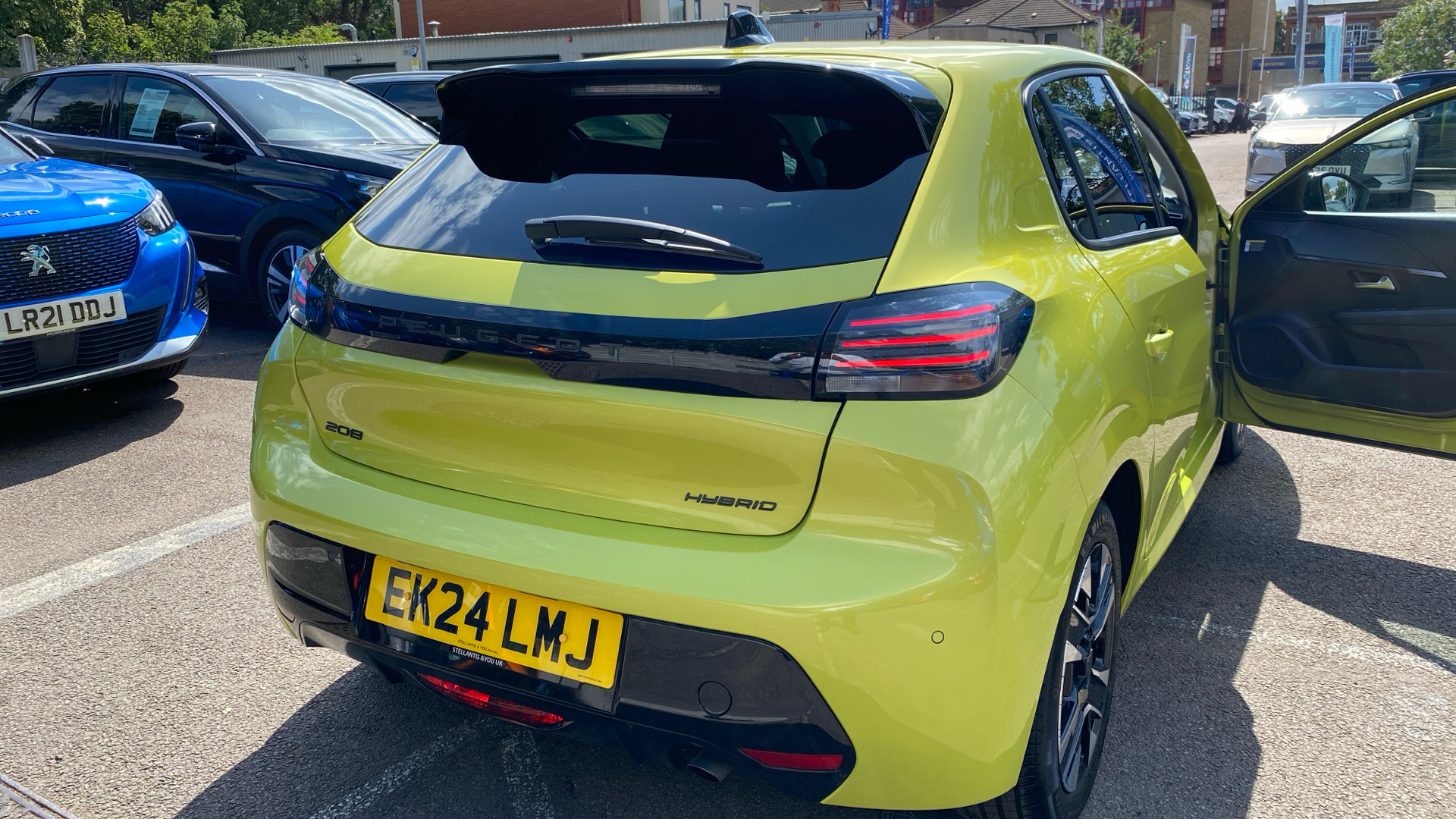 car image