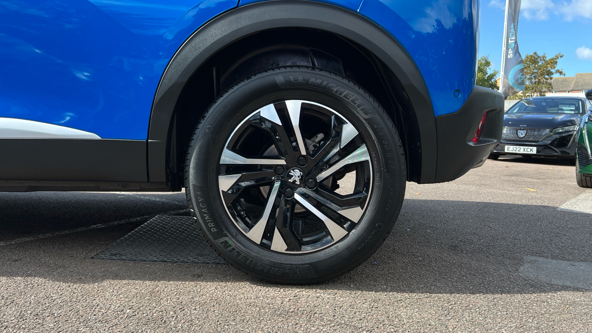 car image