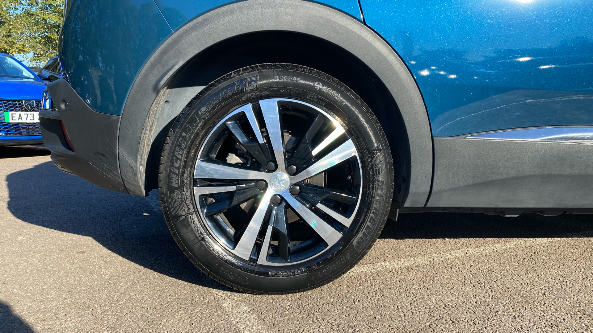 car image
