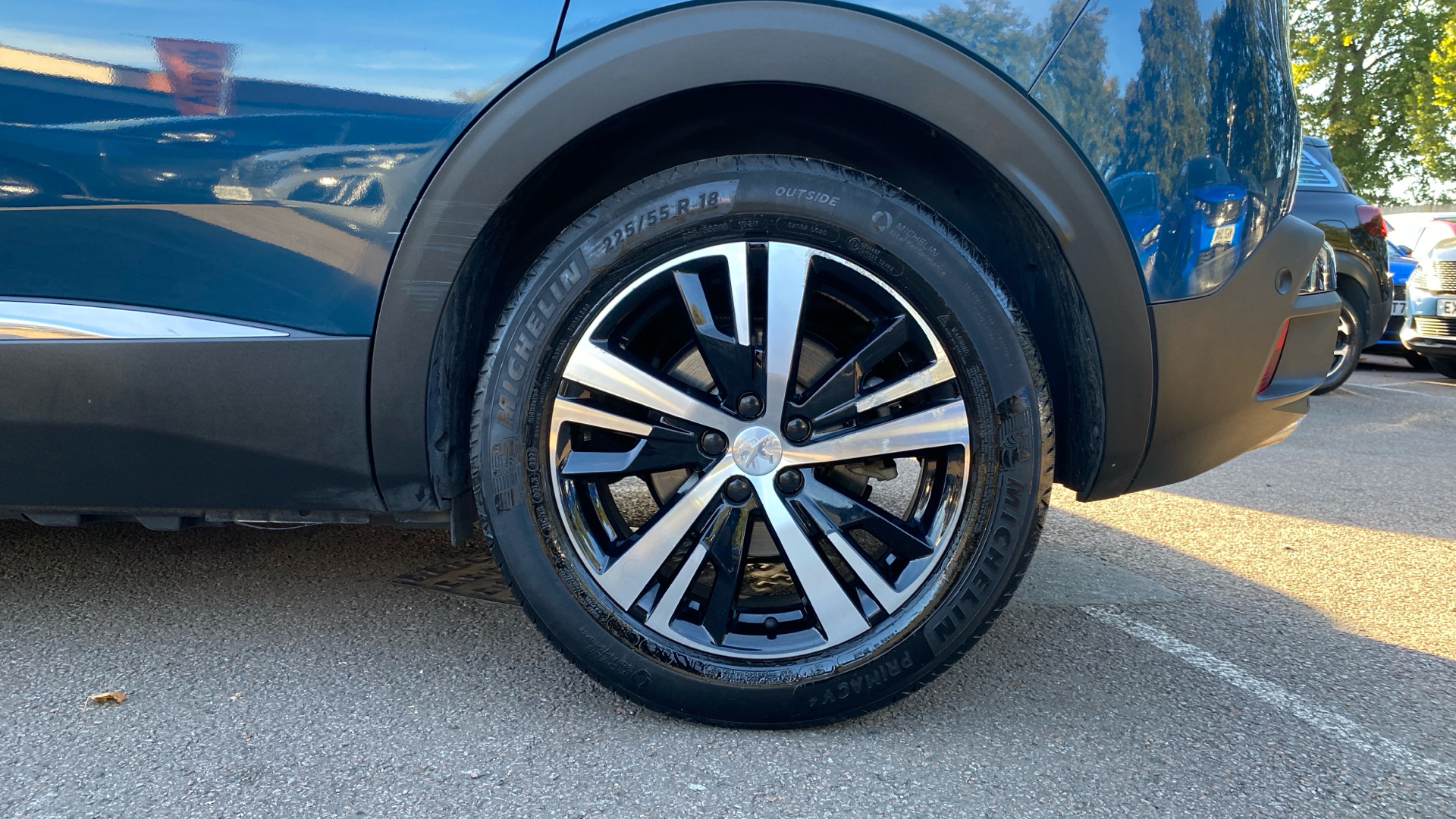 car image
