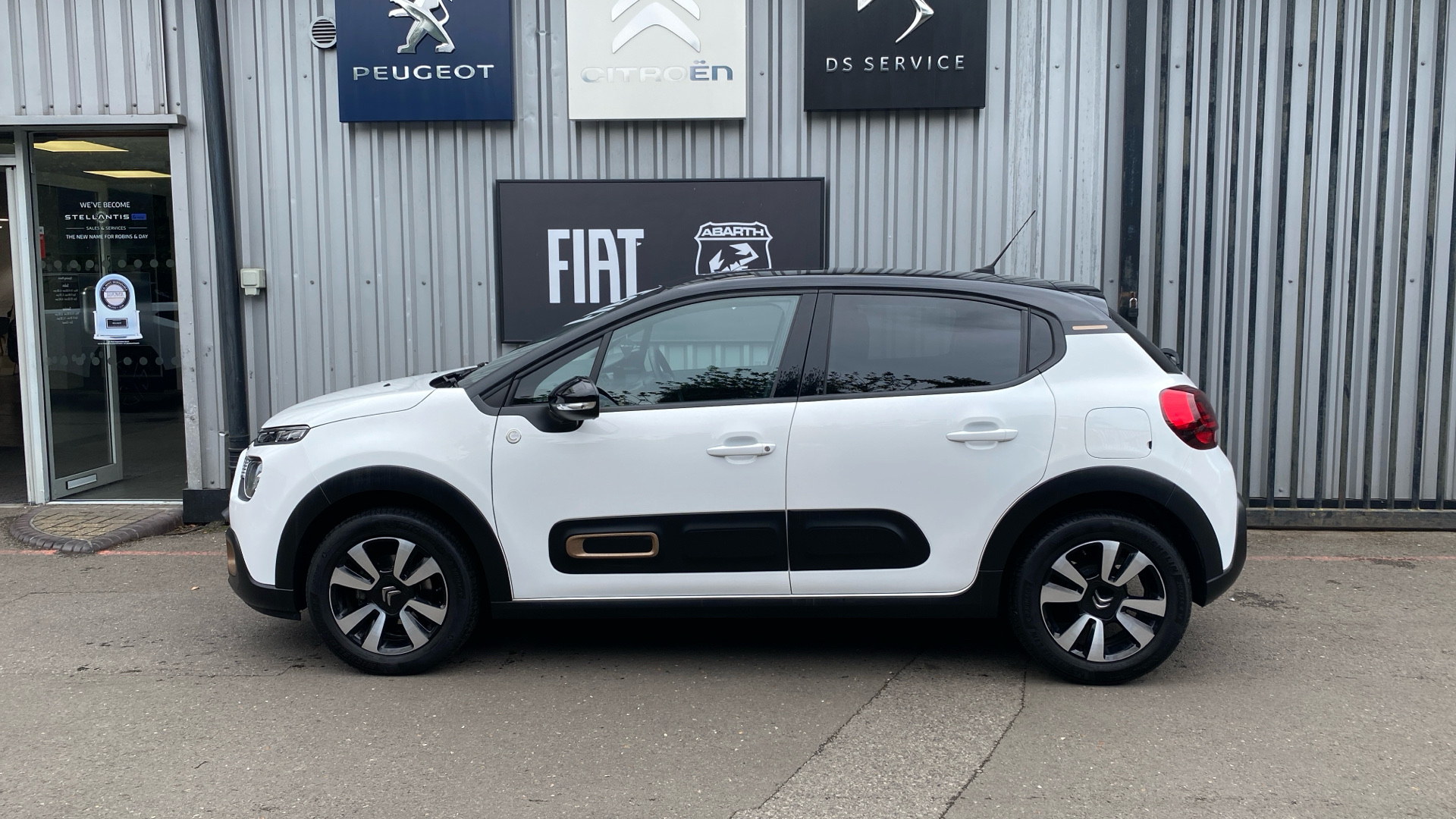 car image
