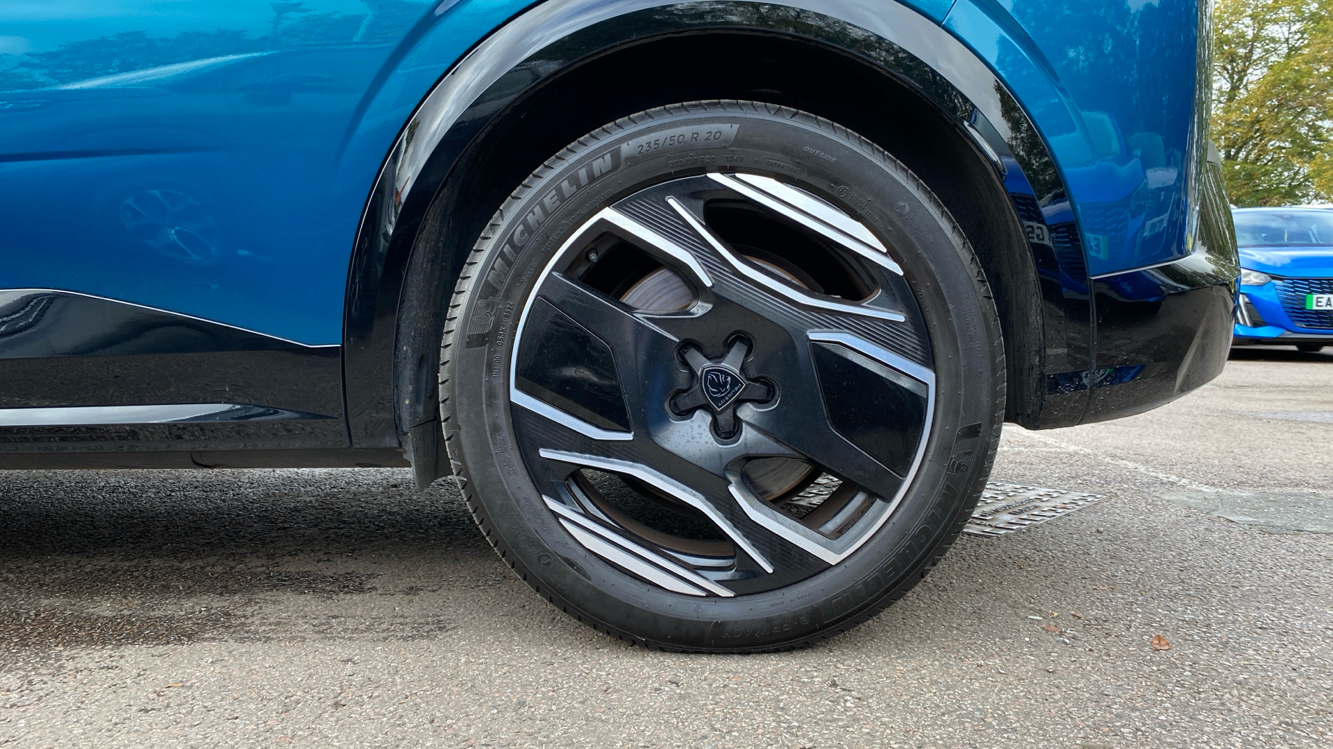 car image