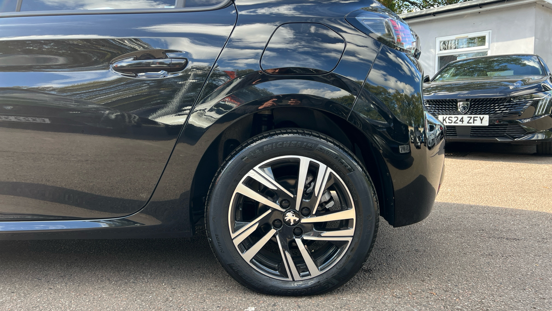 car image