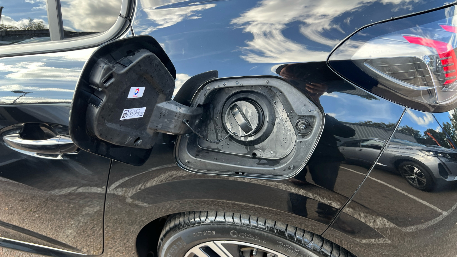 car image