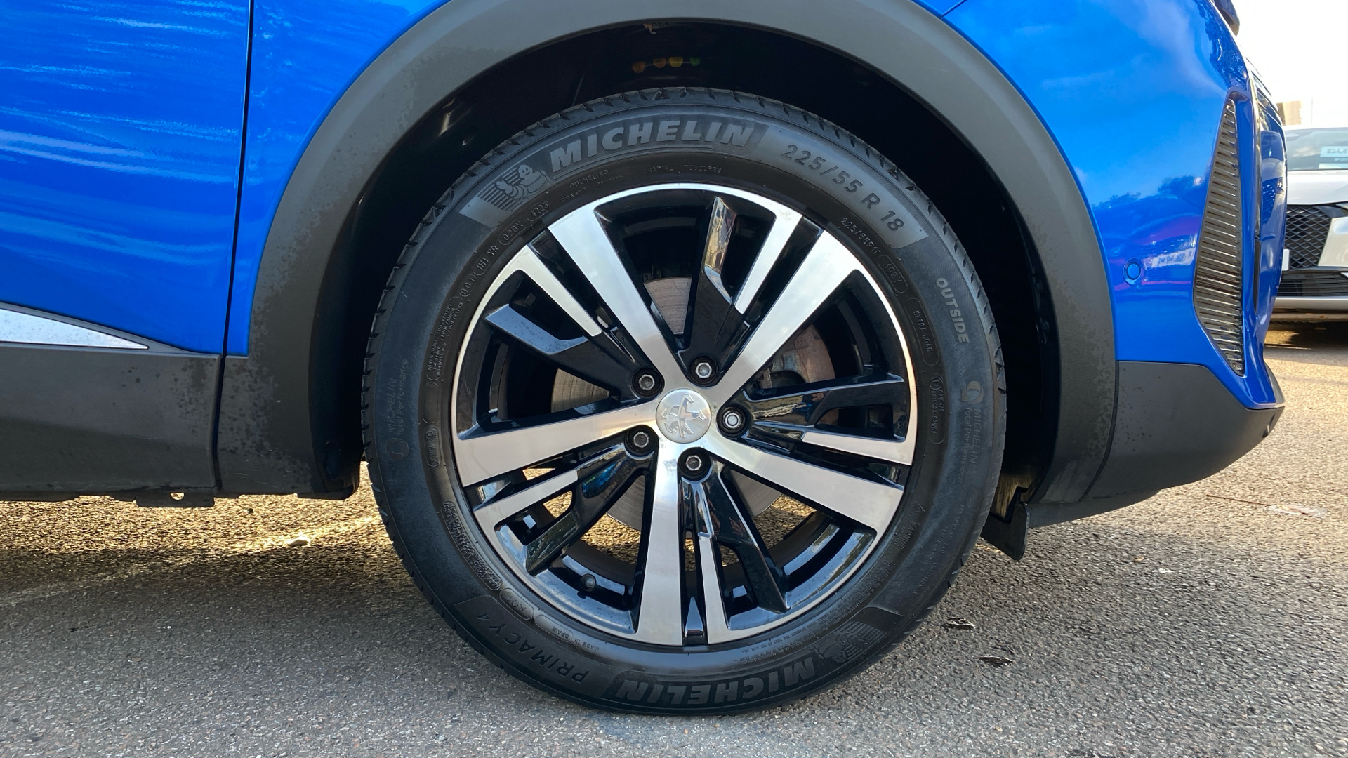 car image