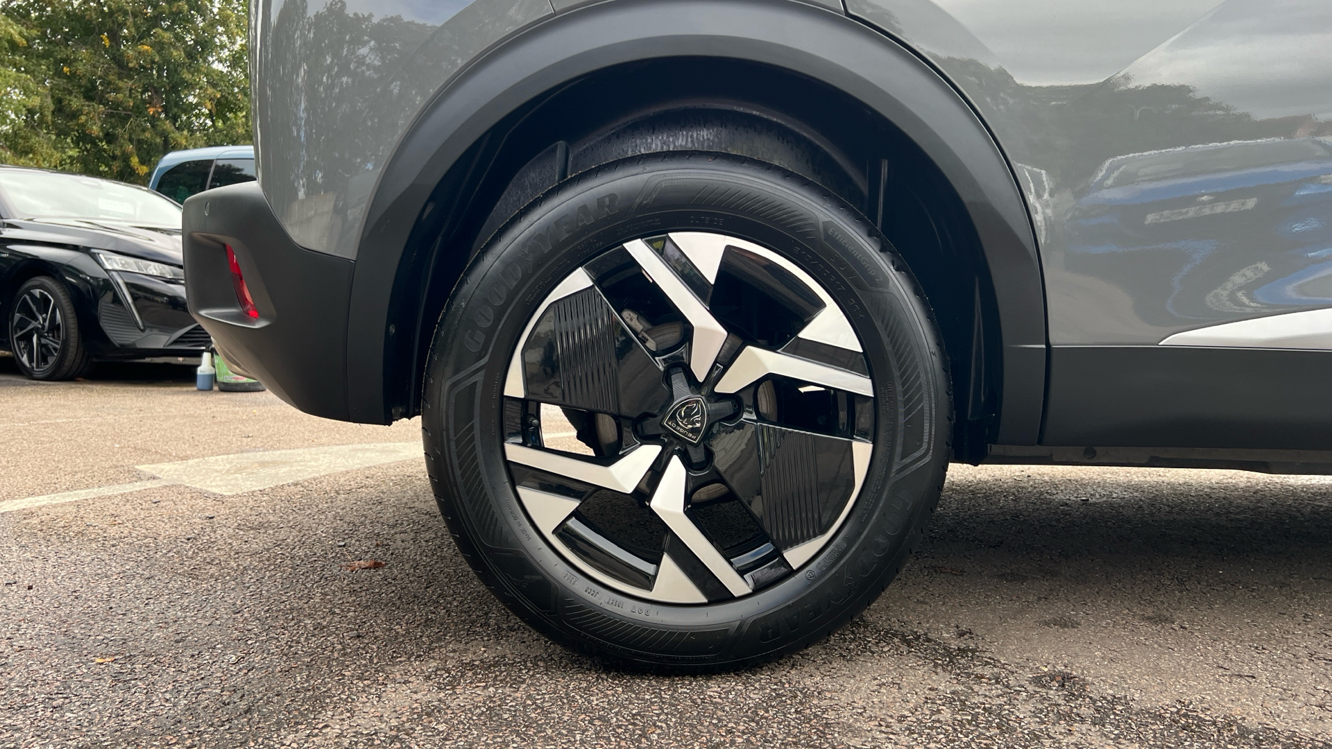 car image