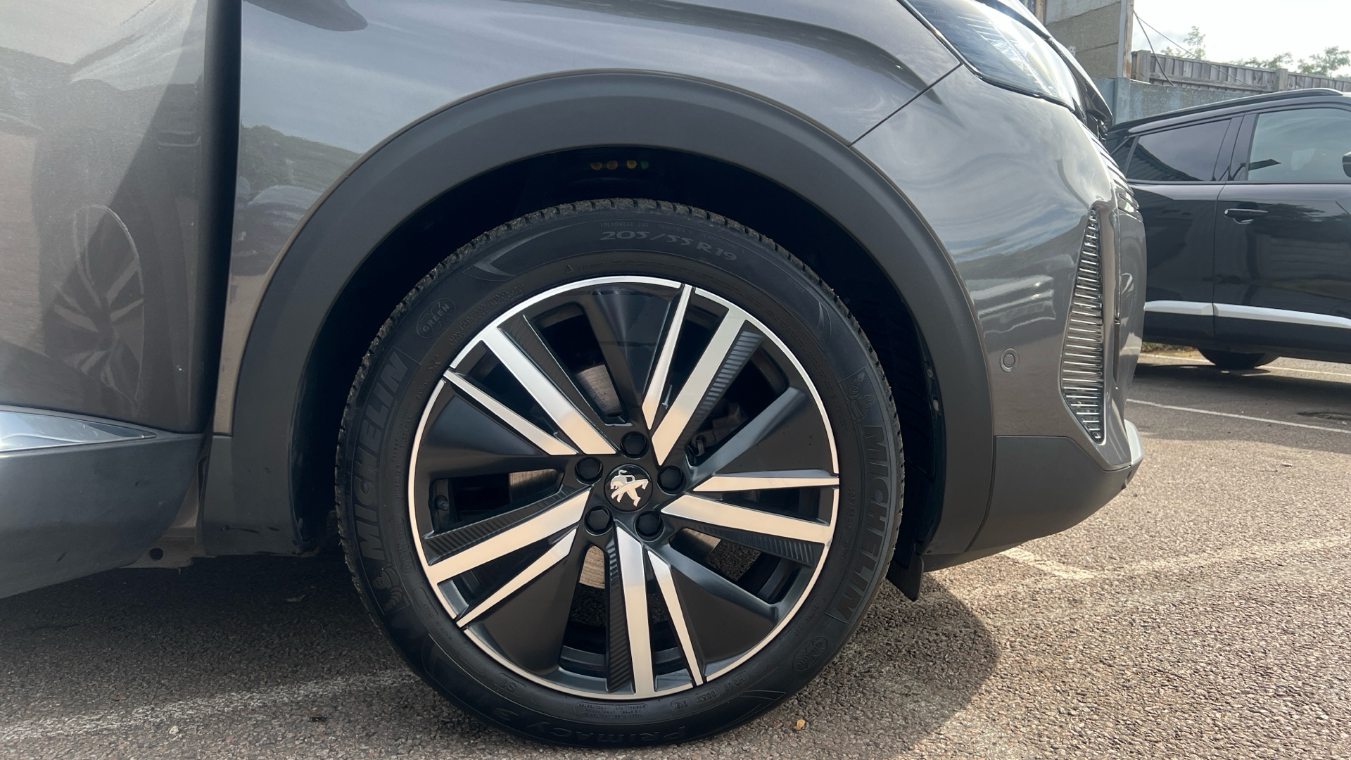 car image