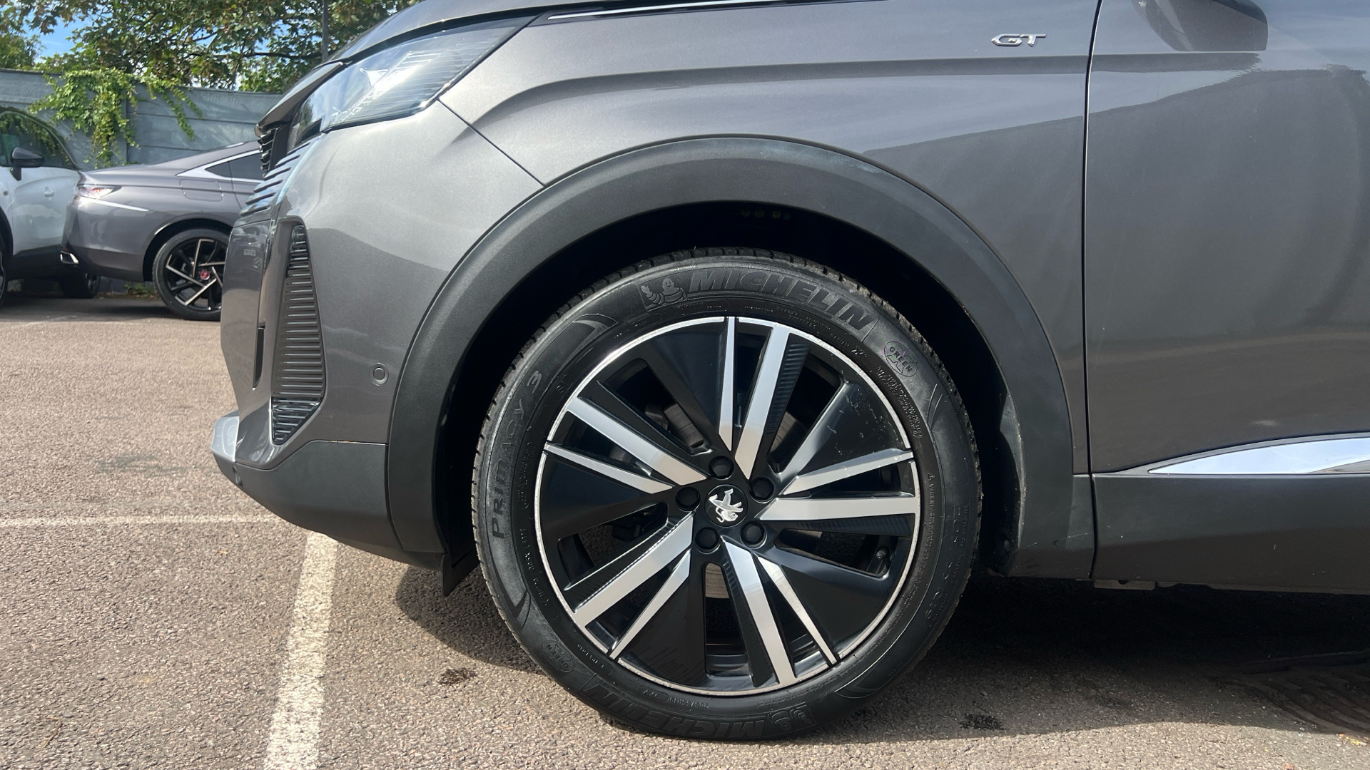 car image