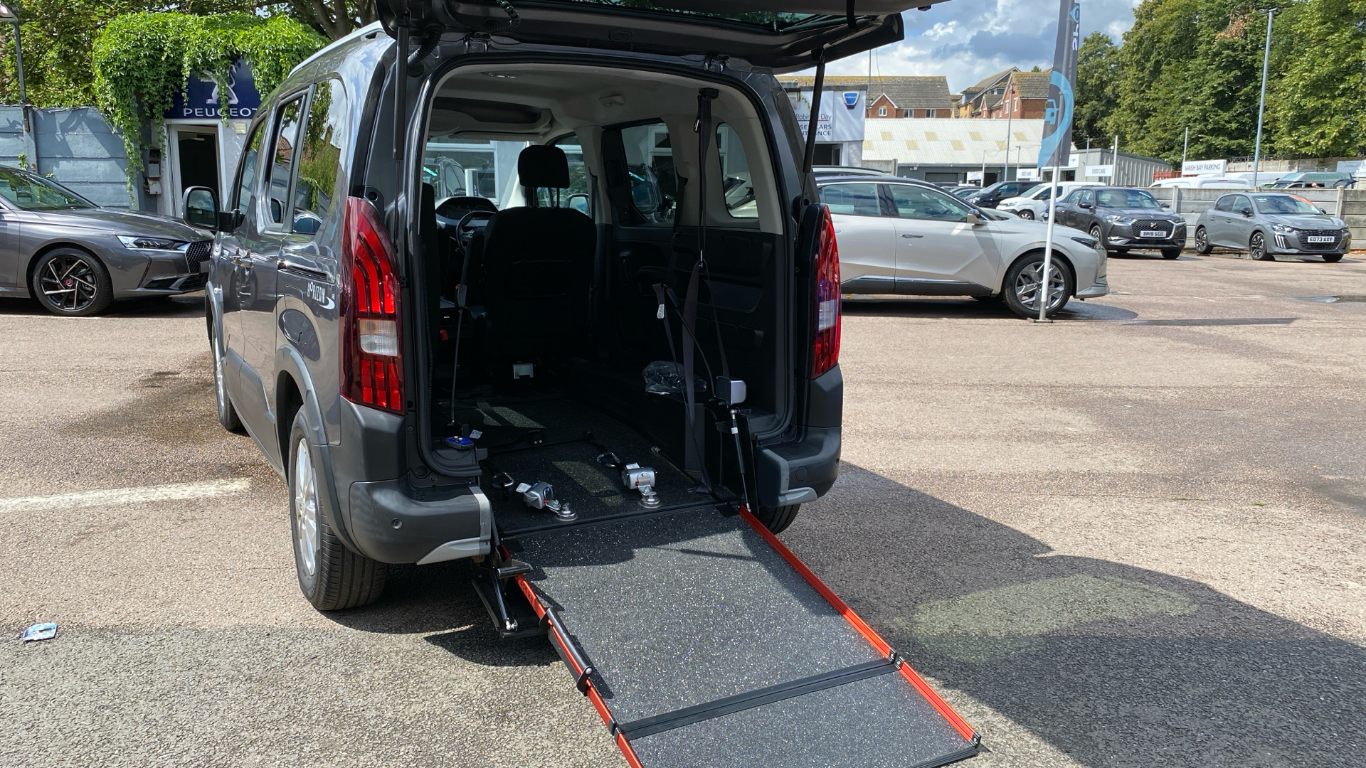 car image