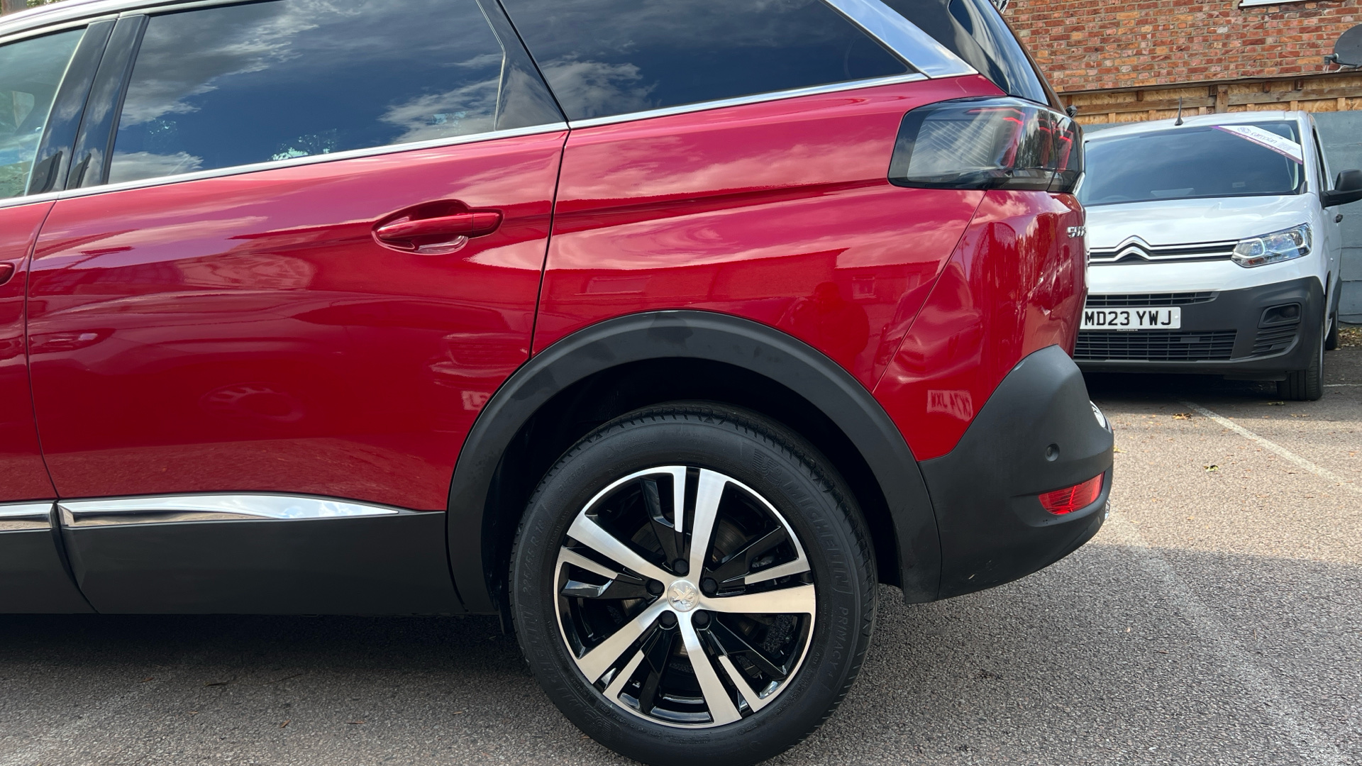 car image