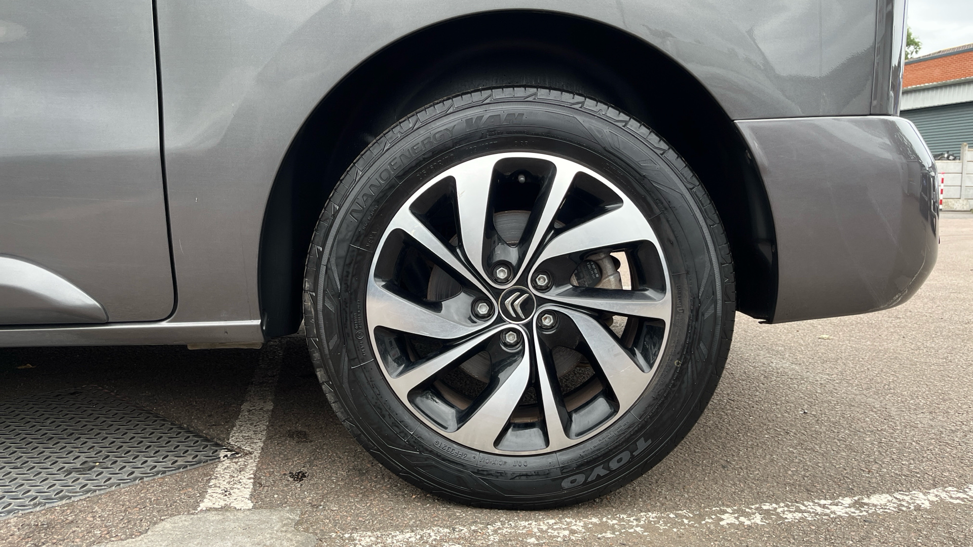 car image