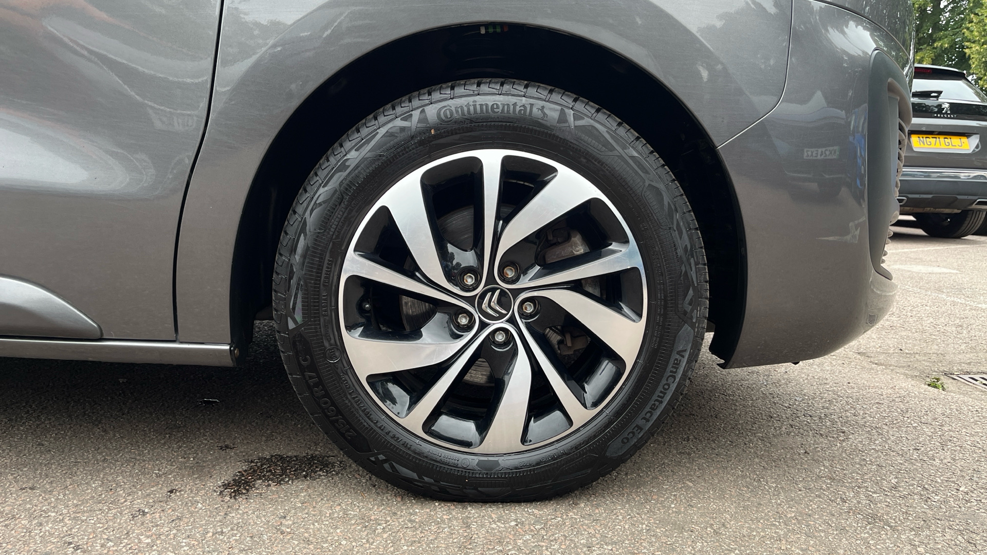 car image