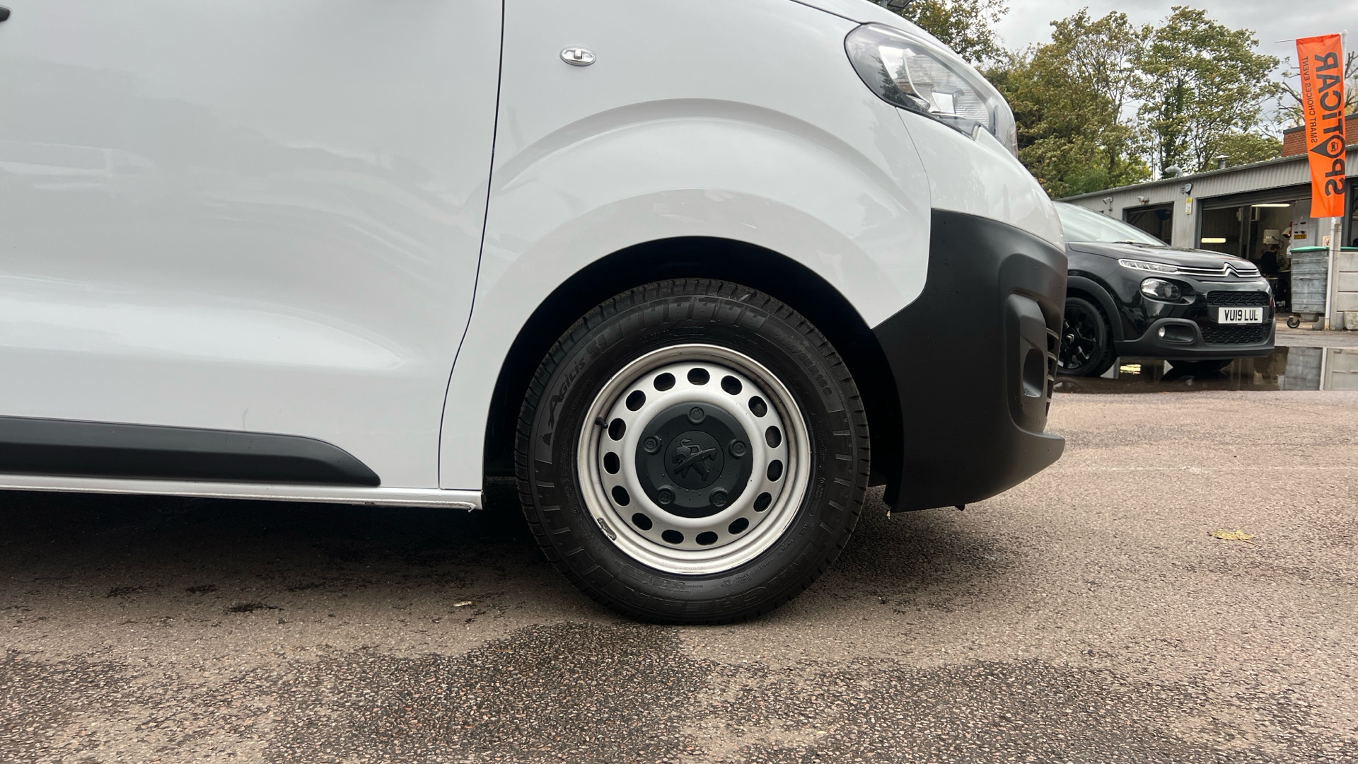 car image