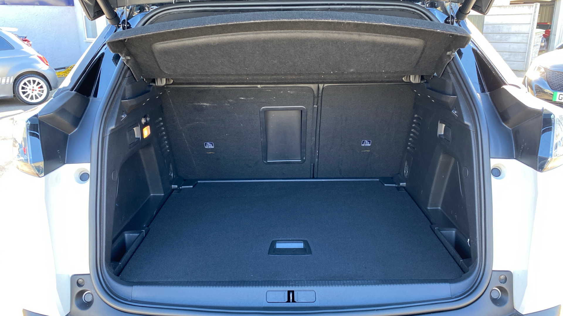 car image
