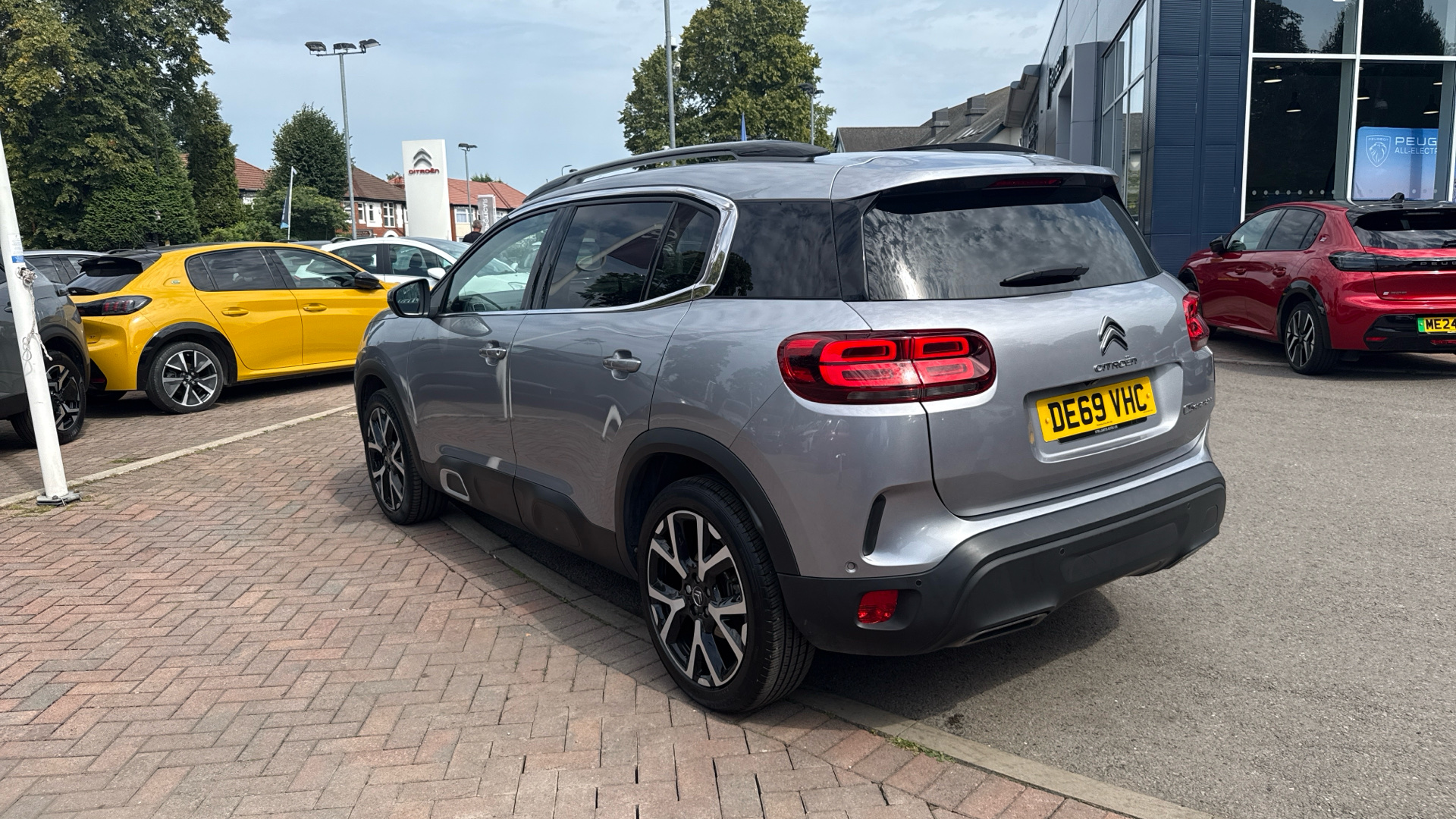 car image