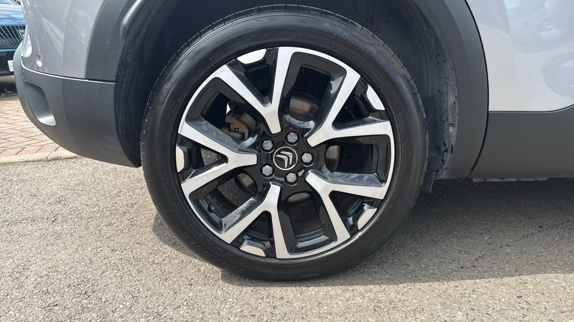 car image