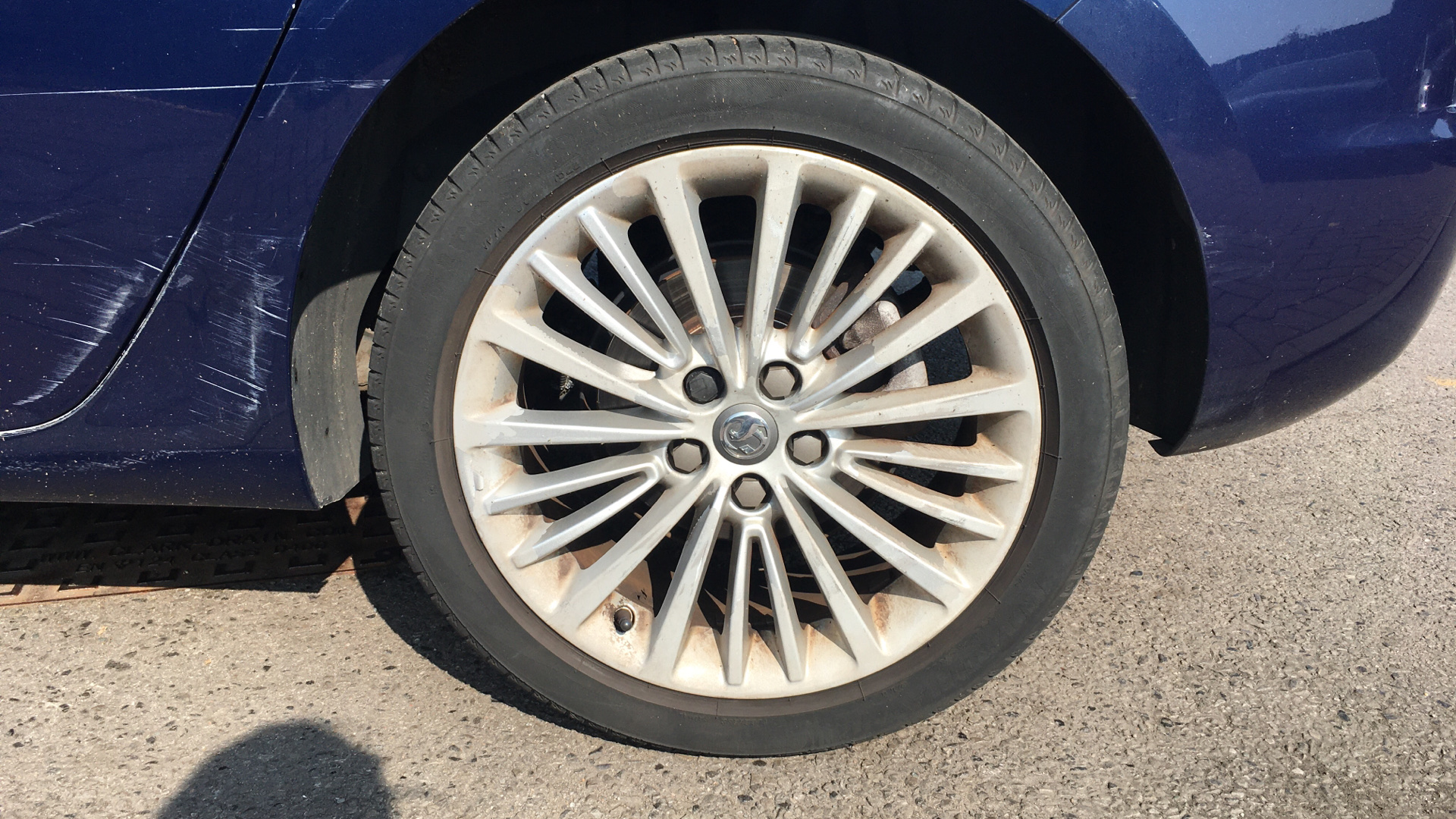 car image