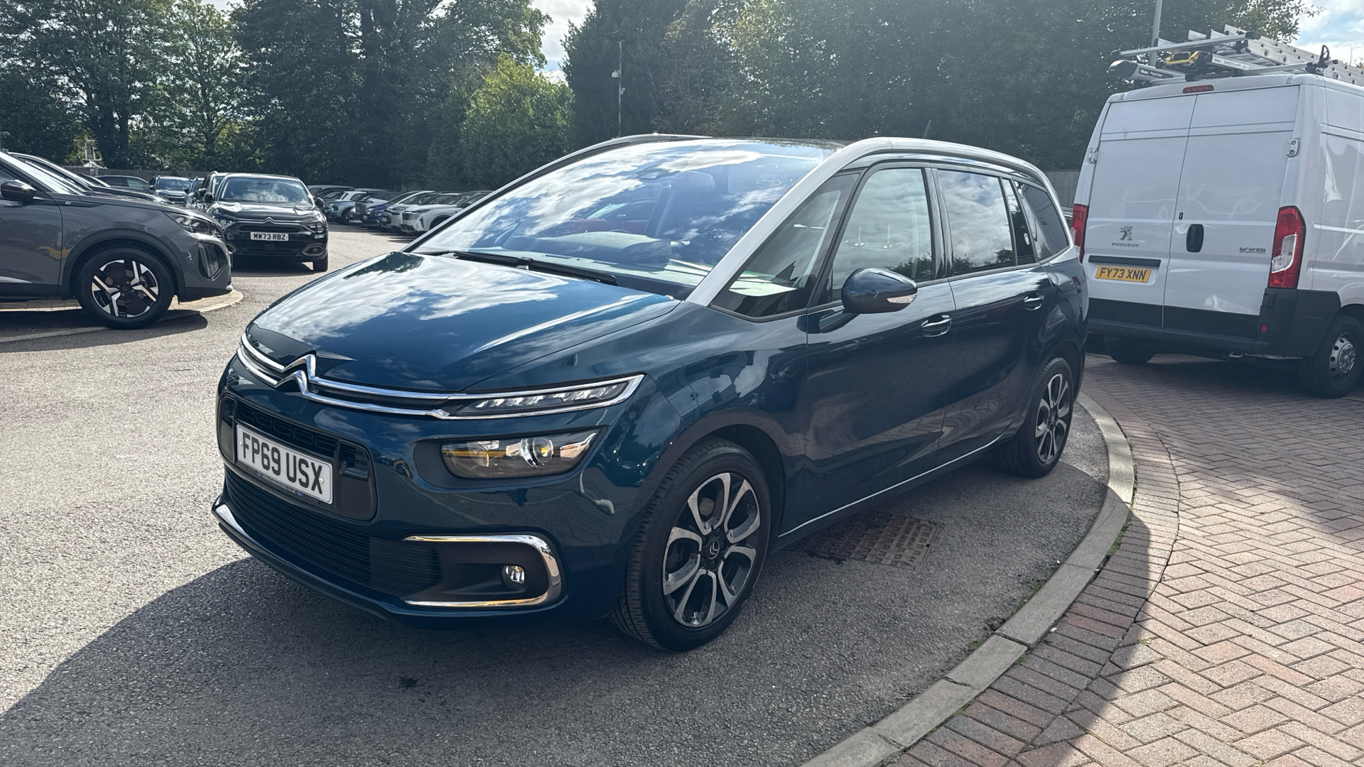 car image