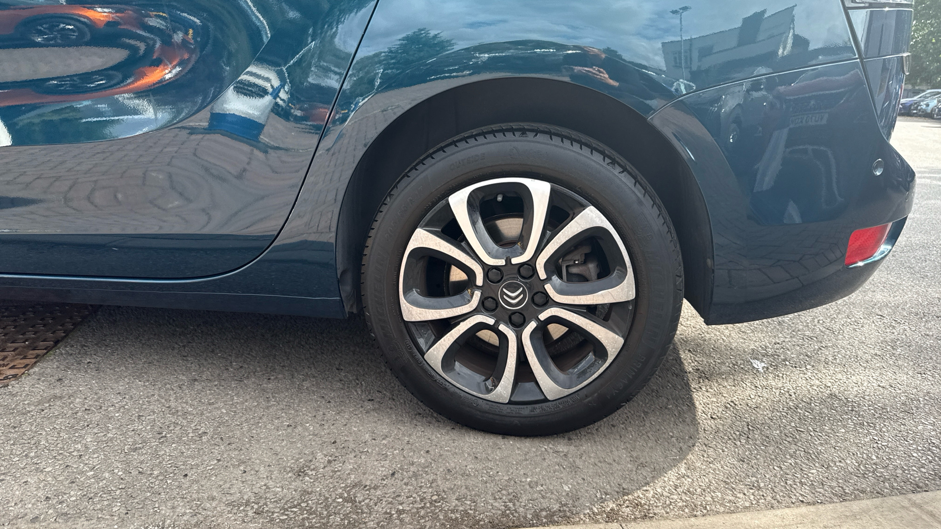 car image