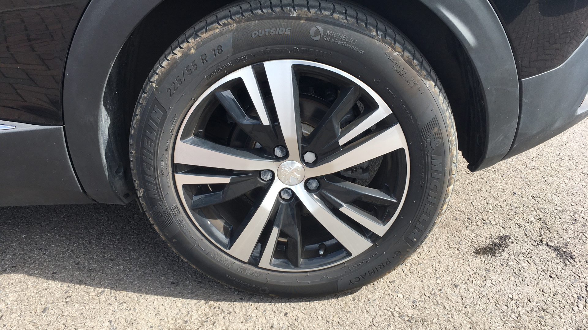car image