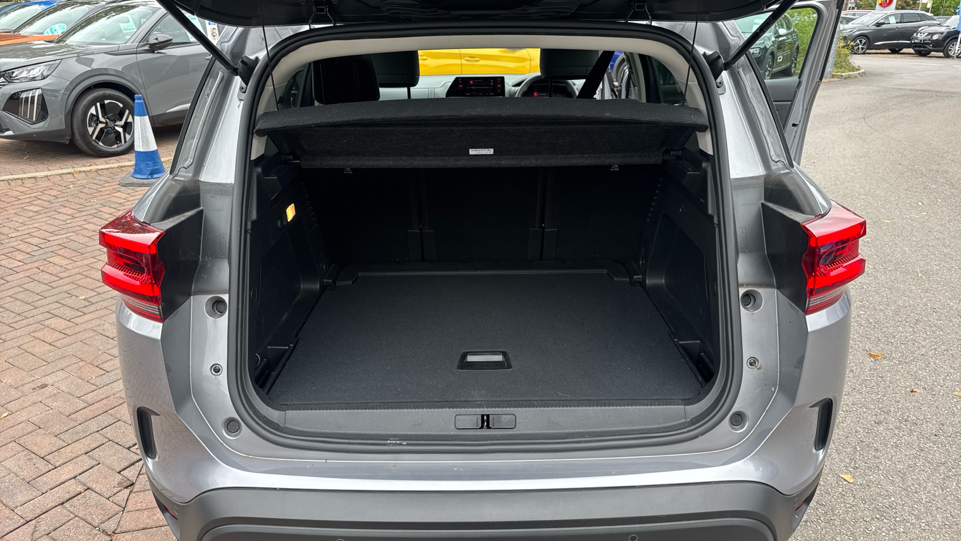 car image