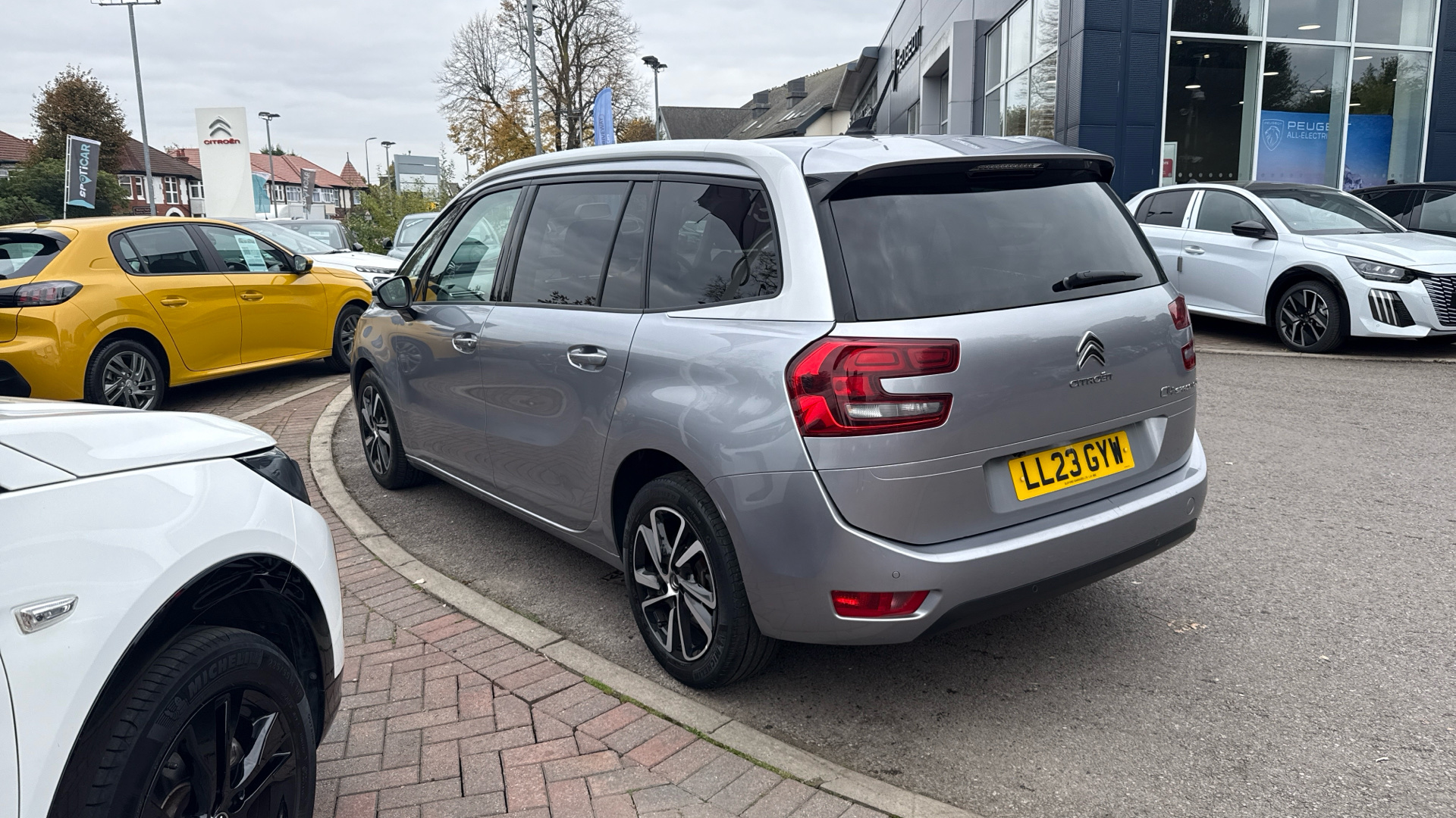 car image