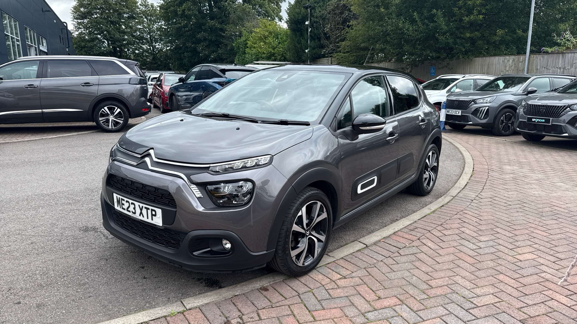 car image
