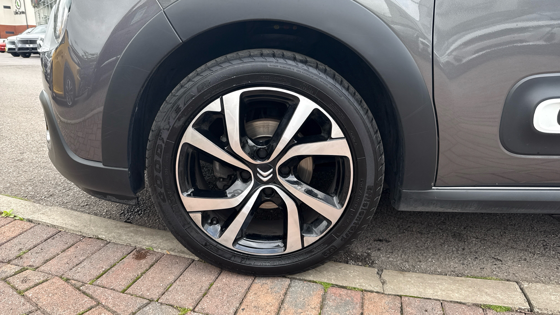 car image