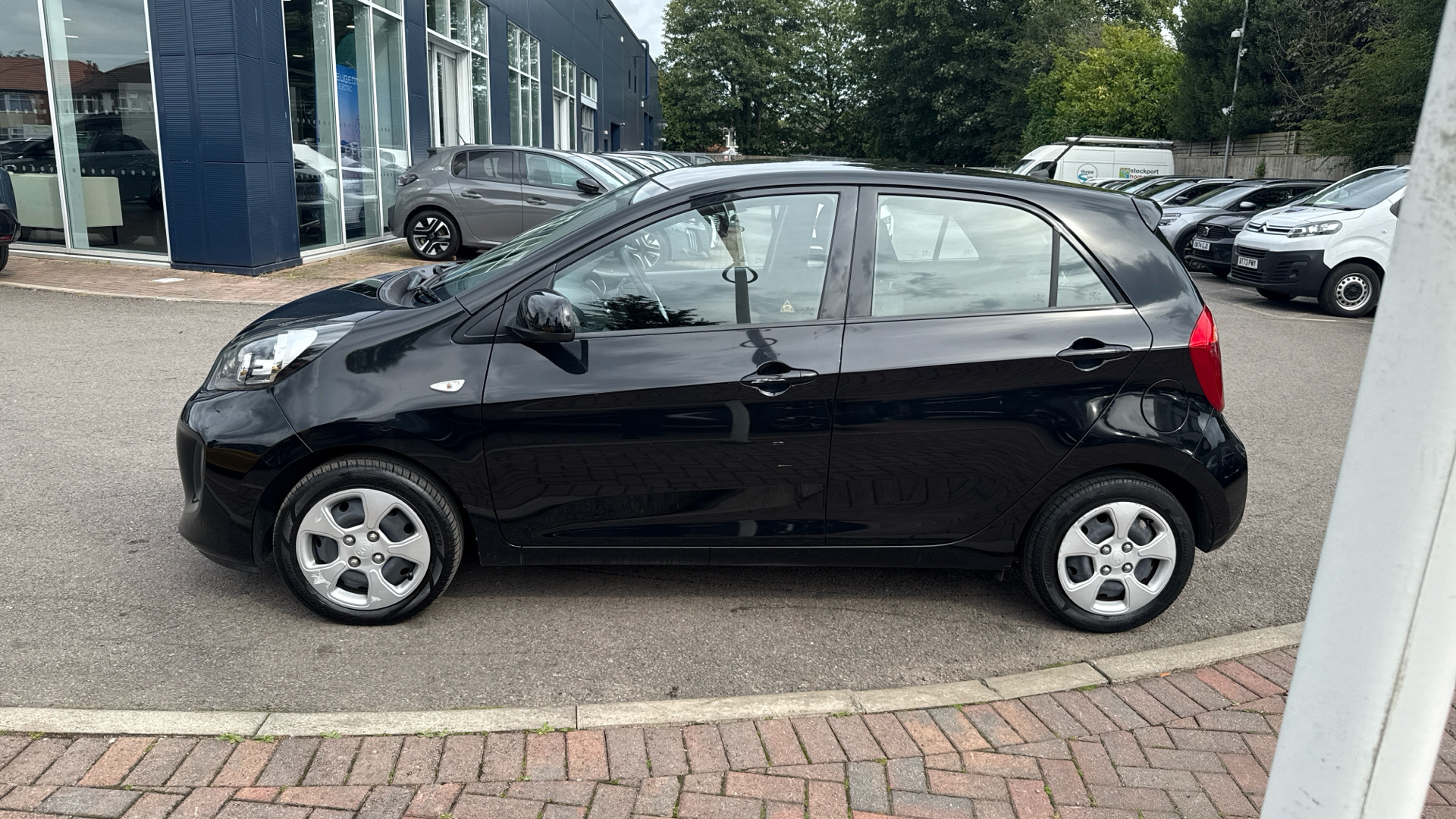 car image