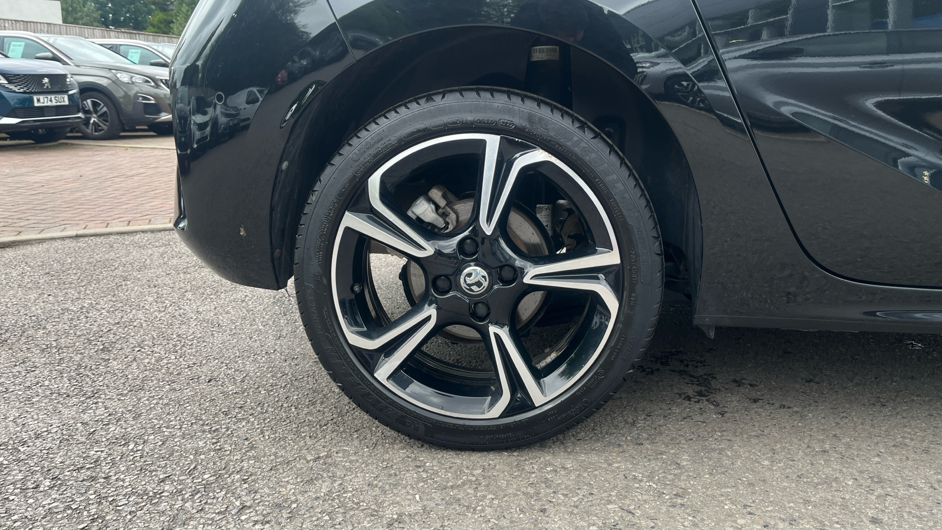 car image