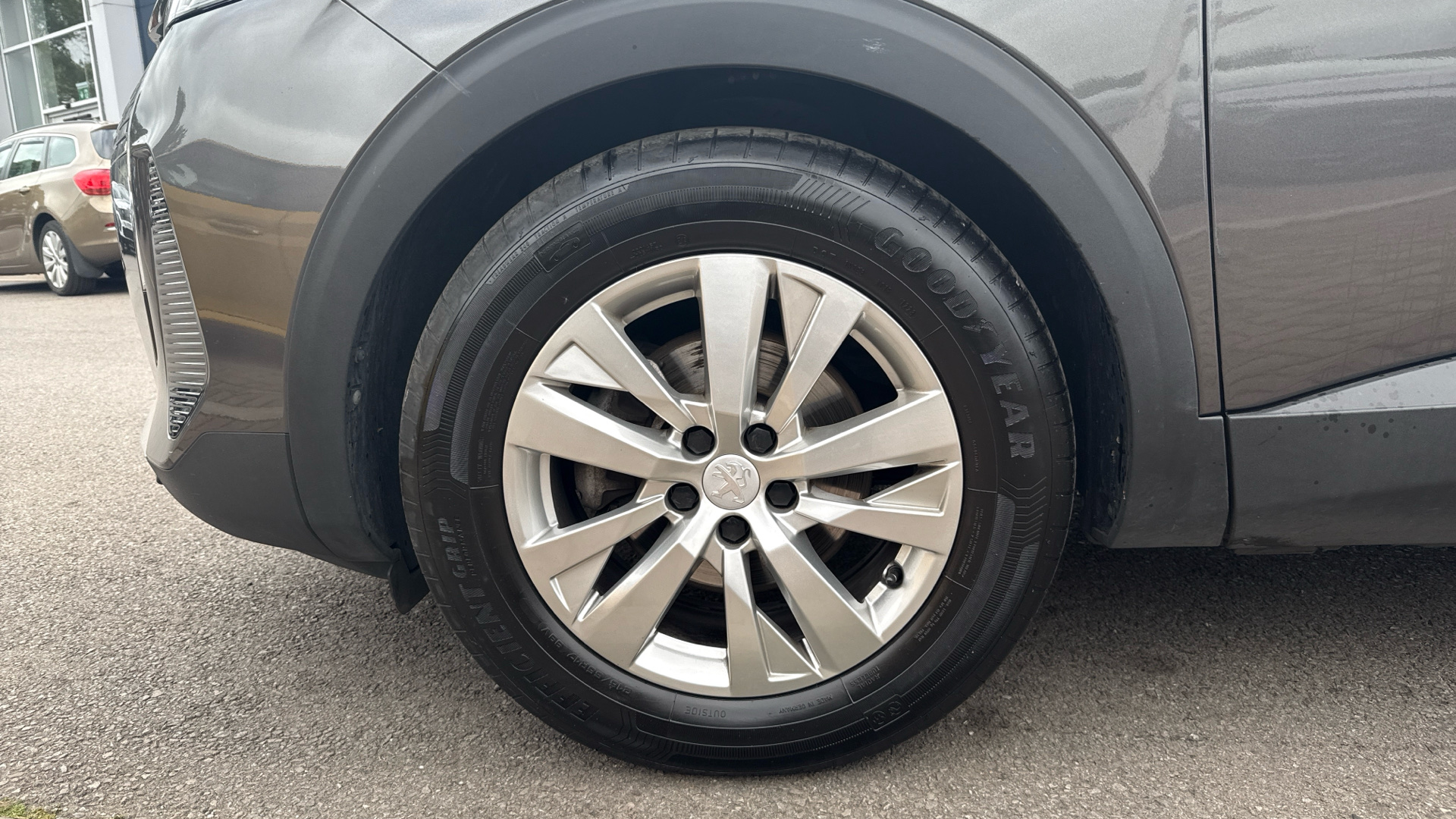 car image