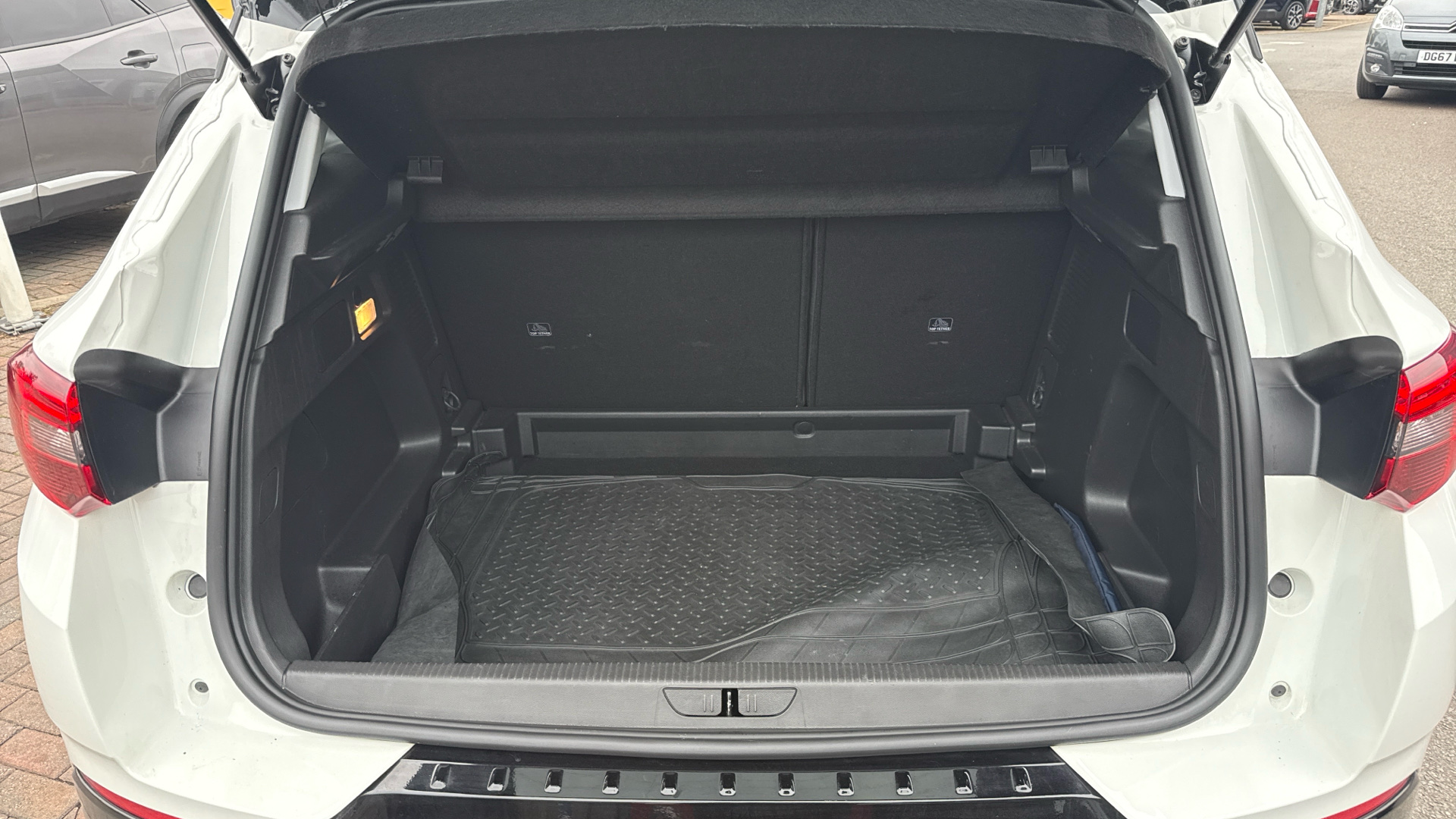 car image