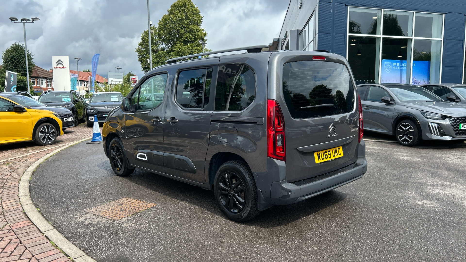 car image