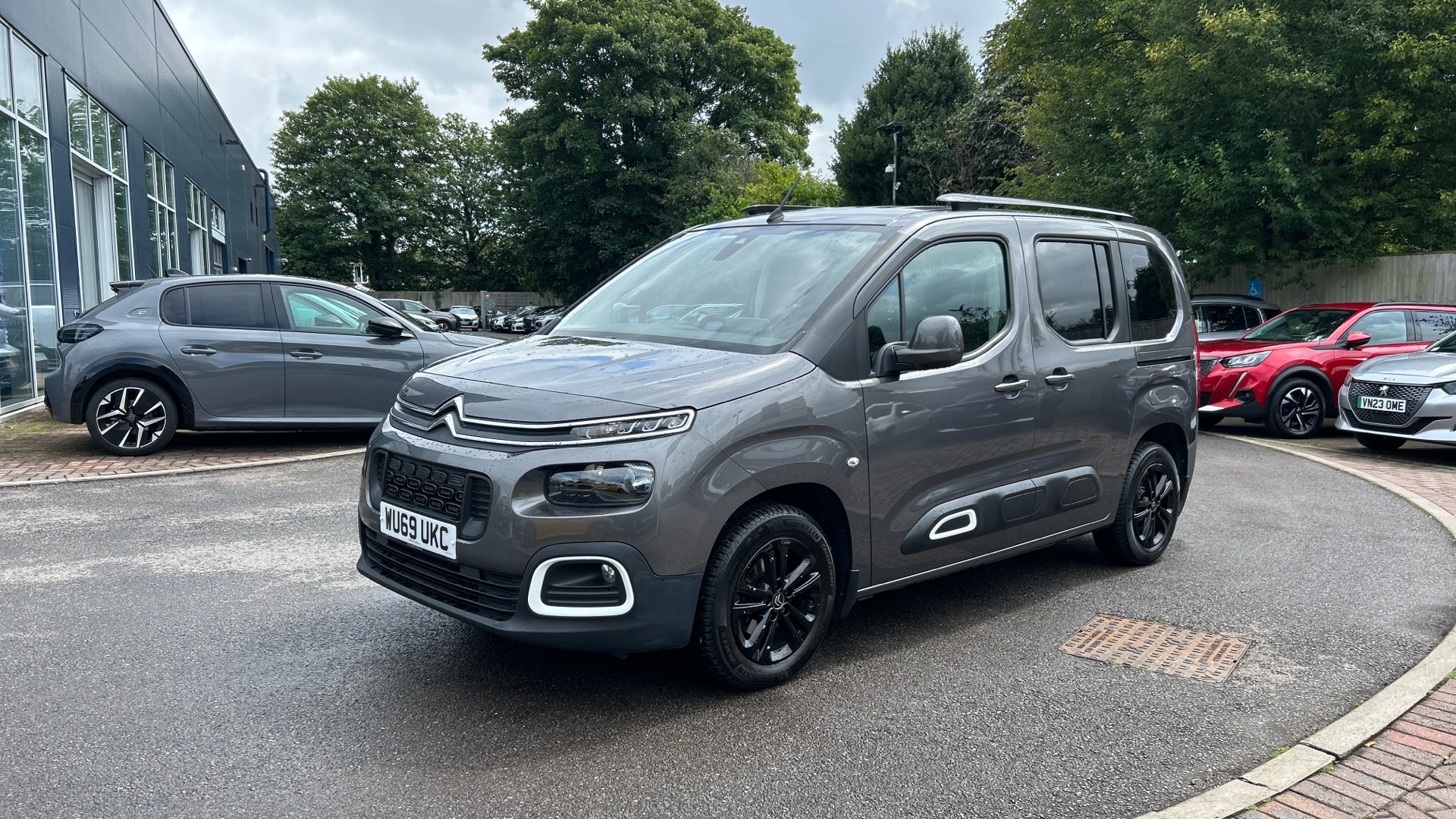 car image