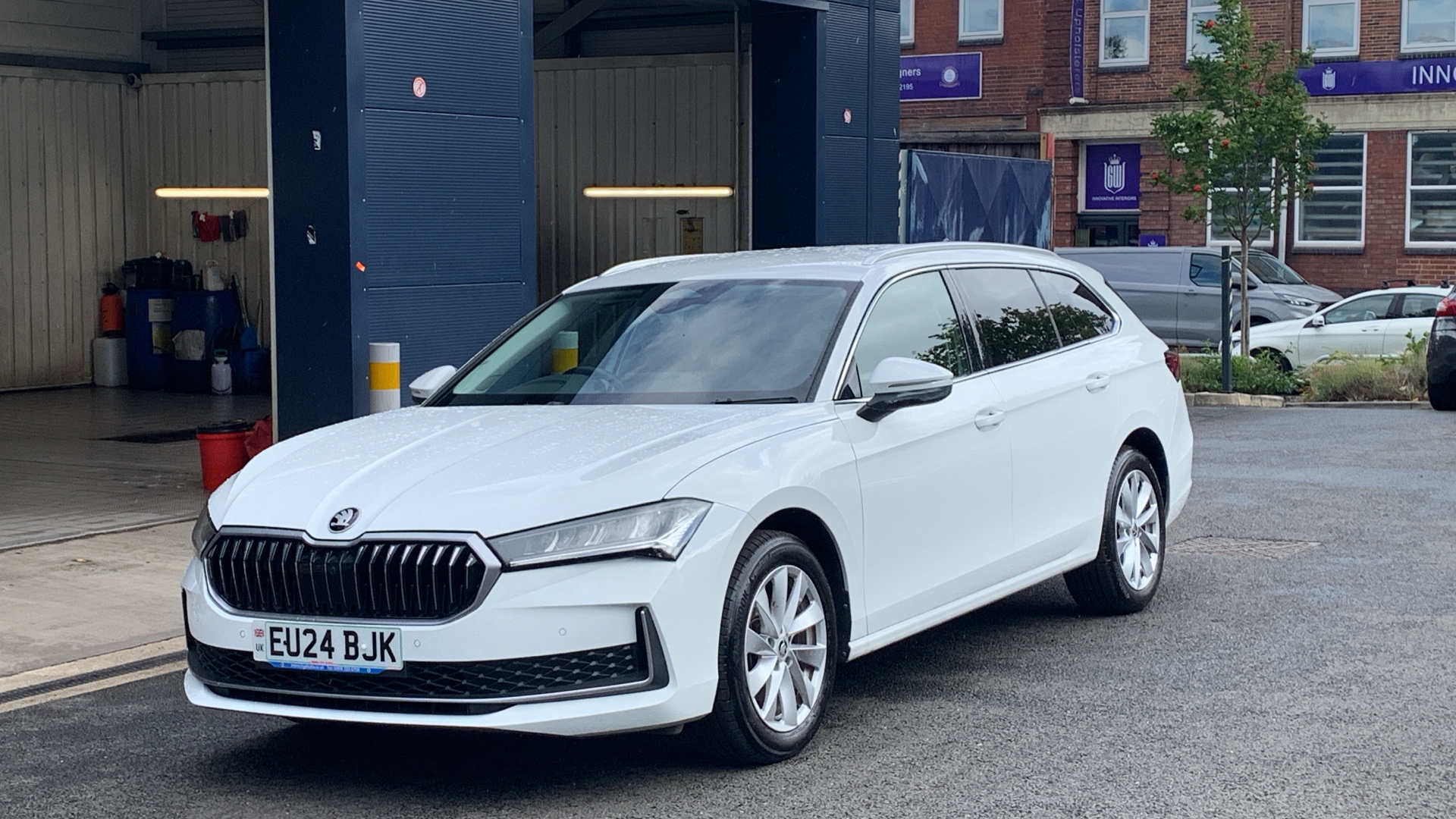 car image
