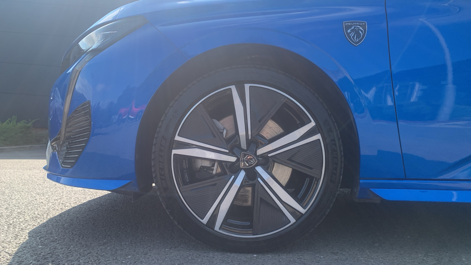 car image