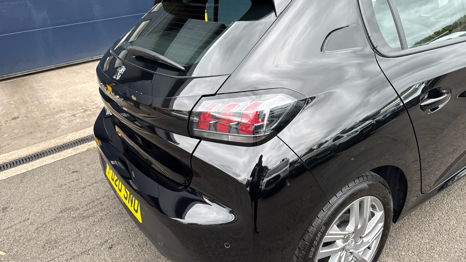 car image