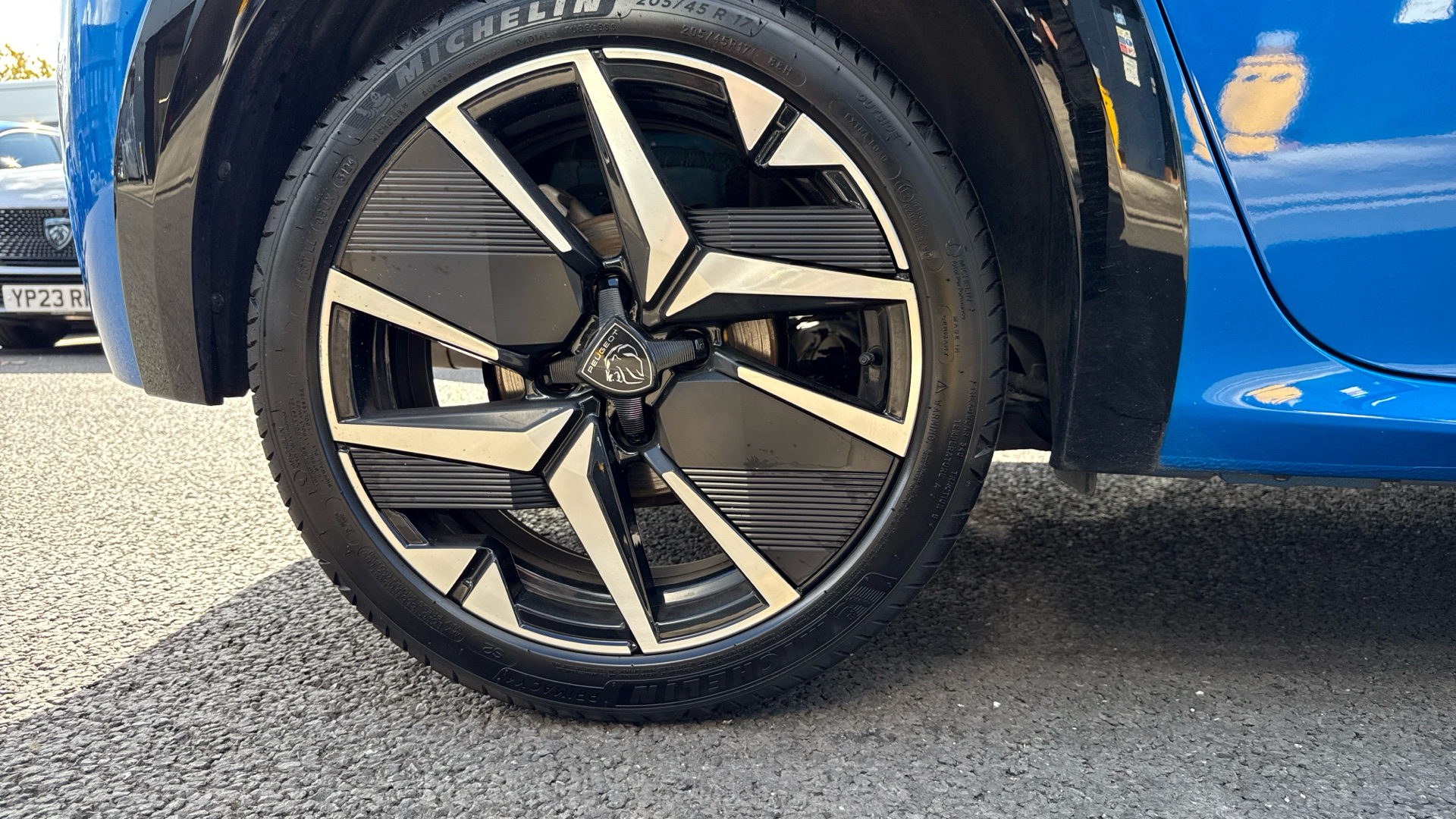 car image