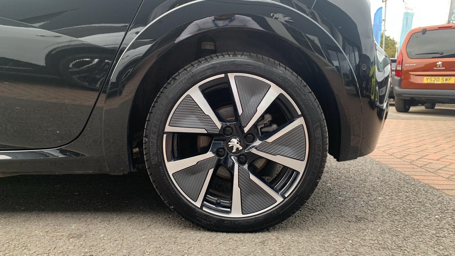 car image