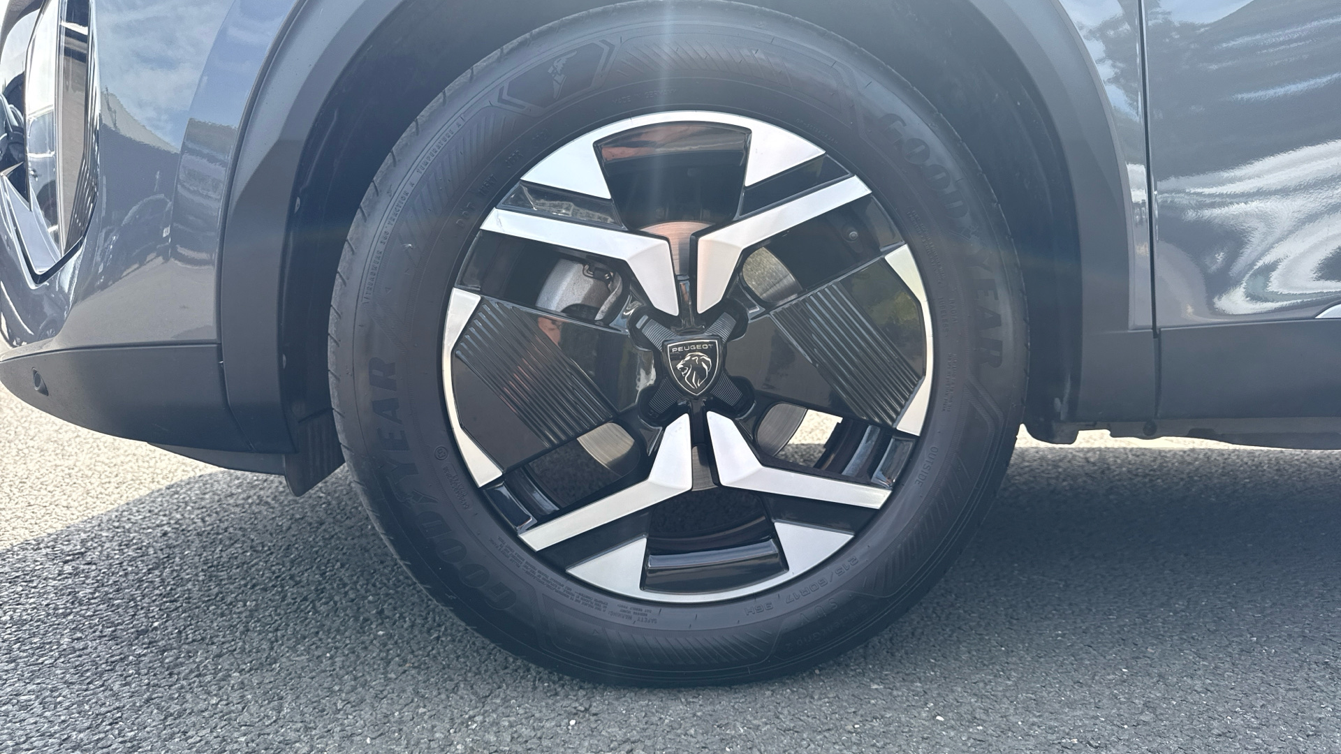 car image